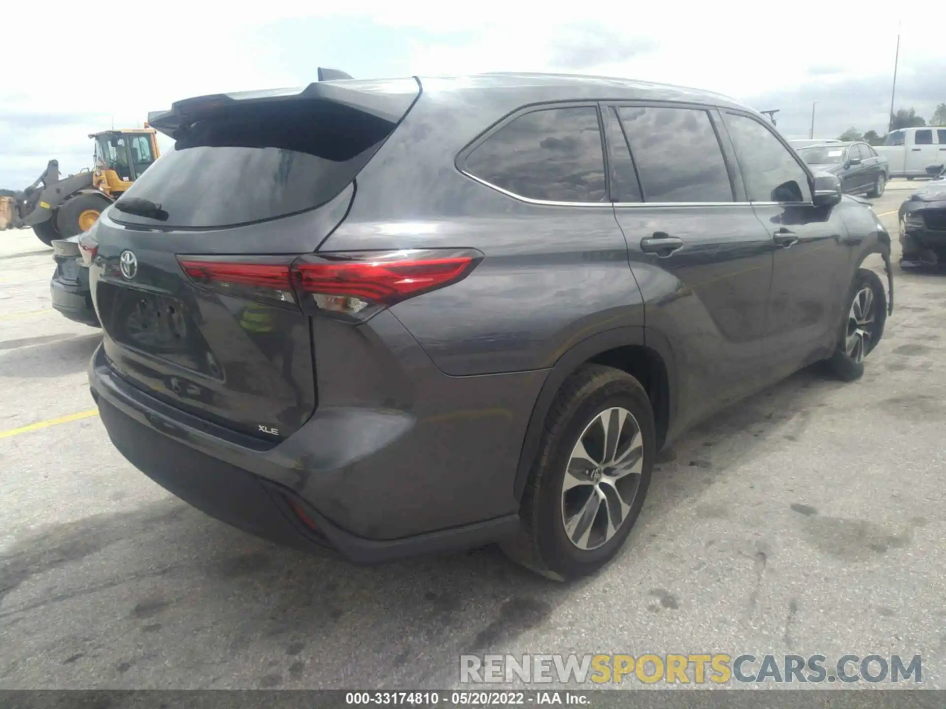 4 Photograph of a damaged car 5TDGZRAH3LS009354 TOYOTA HIGHLANDER 2020