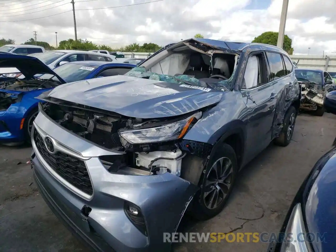 2 Photograph of a damaged car 5TDGZRAH3LS009595 TOYOTA HIGHLANDER 2020