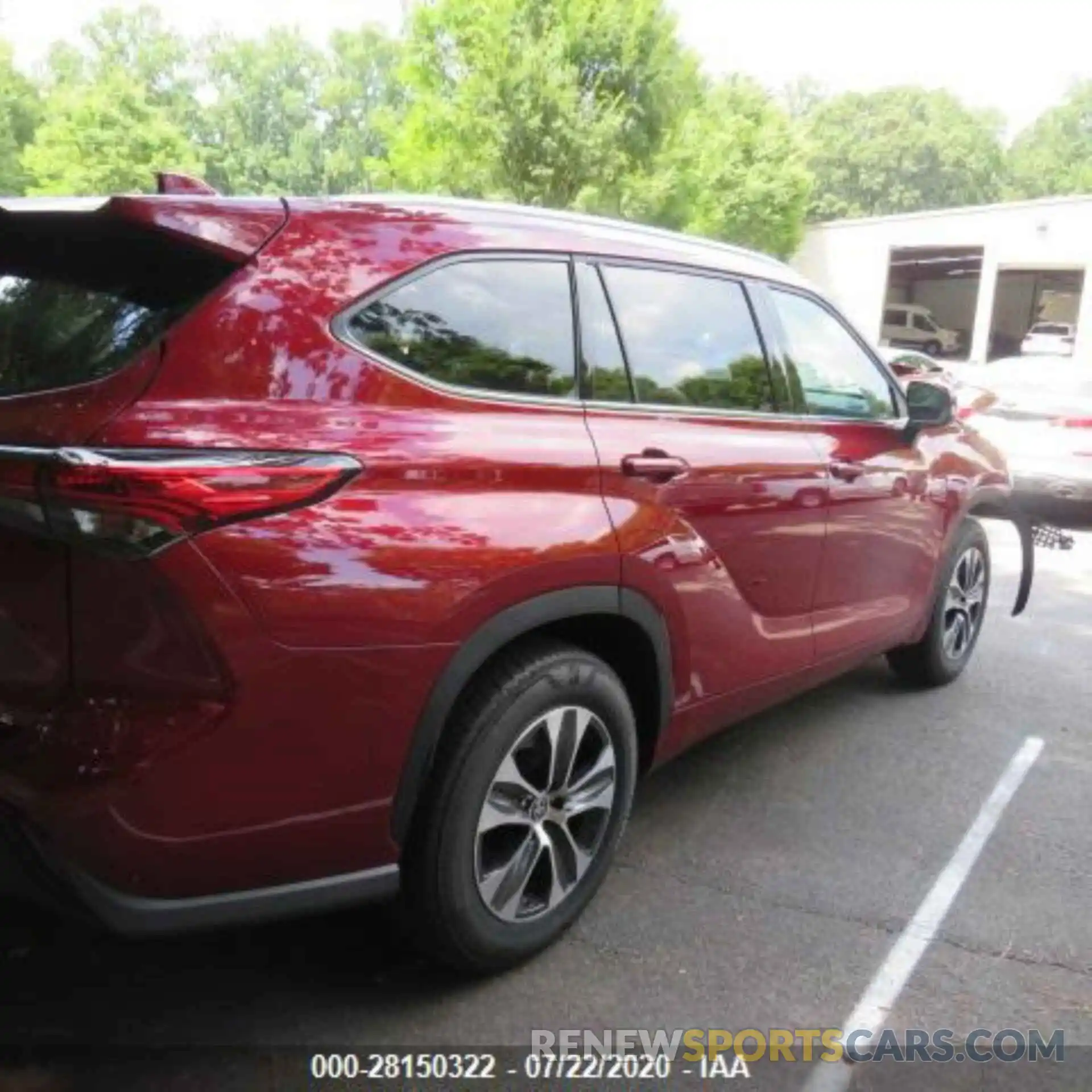 7 Photograph of a damaged car 5TDGZRAH3LS010830 TOYOTA HIGHLANDER 2020