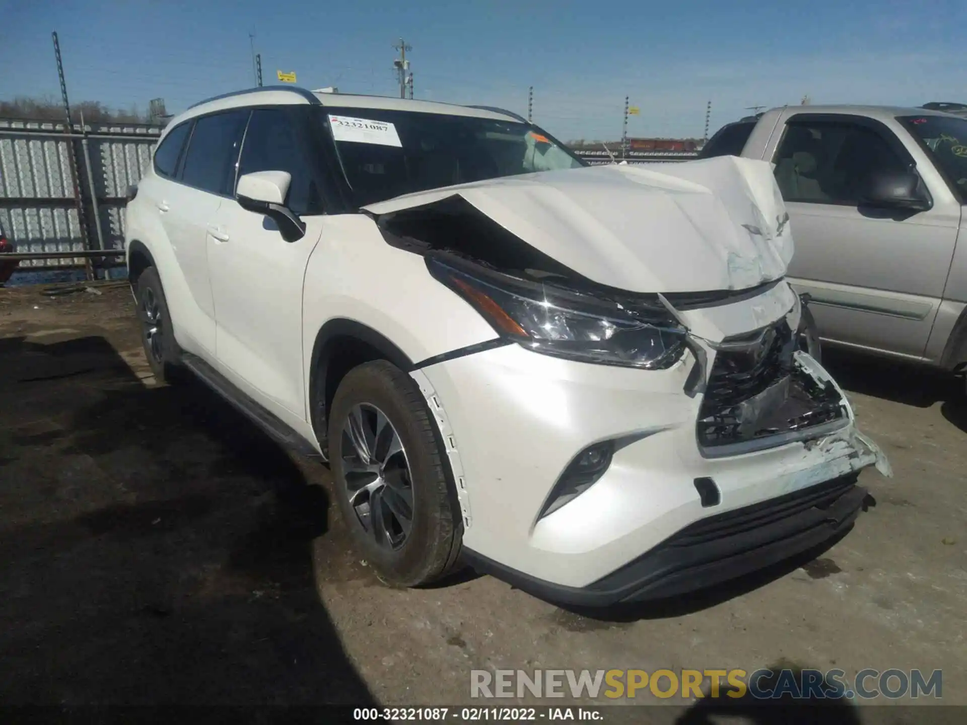 1 Photograph of a damaged car 5TDGZRAH3LS026610 TOYOTA HIGHLANDER 2020