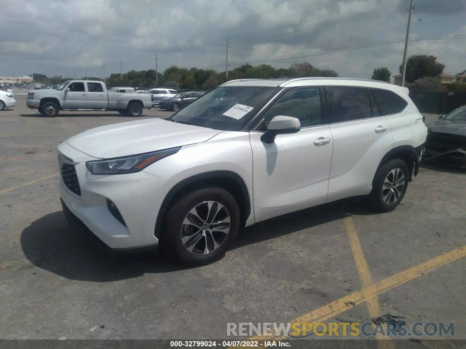 2 Photograph of a damaged car 5TDGZRAH3LS029149 TOYOTA HIGHLANDER 2020