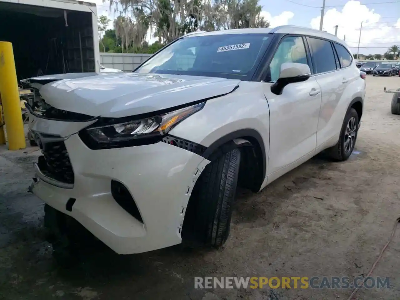 2 Photograph of a damaged car 5TDGZRAH3LS513452 TOYOTA HIGHLANDER 2020