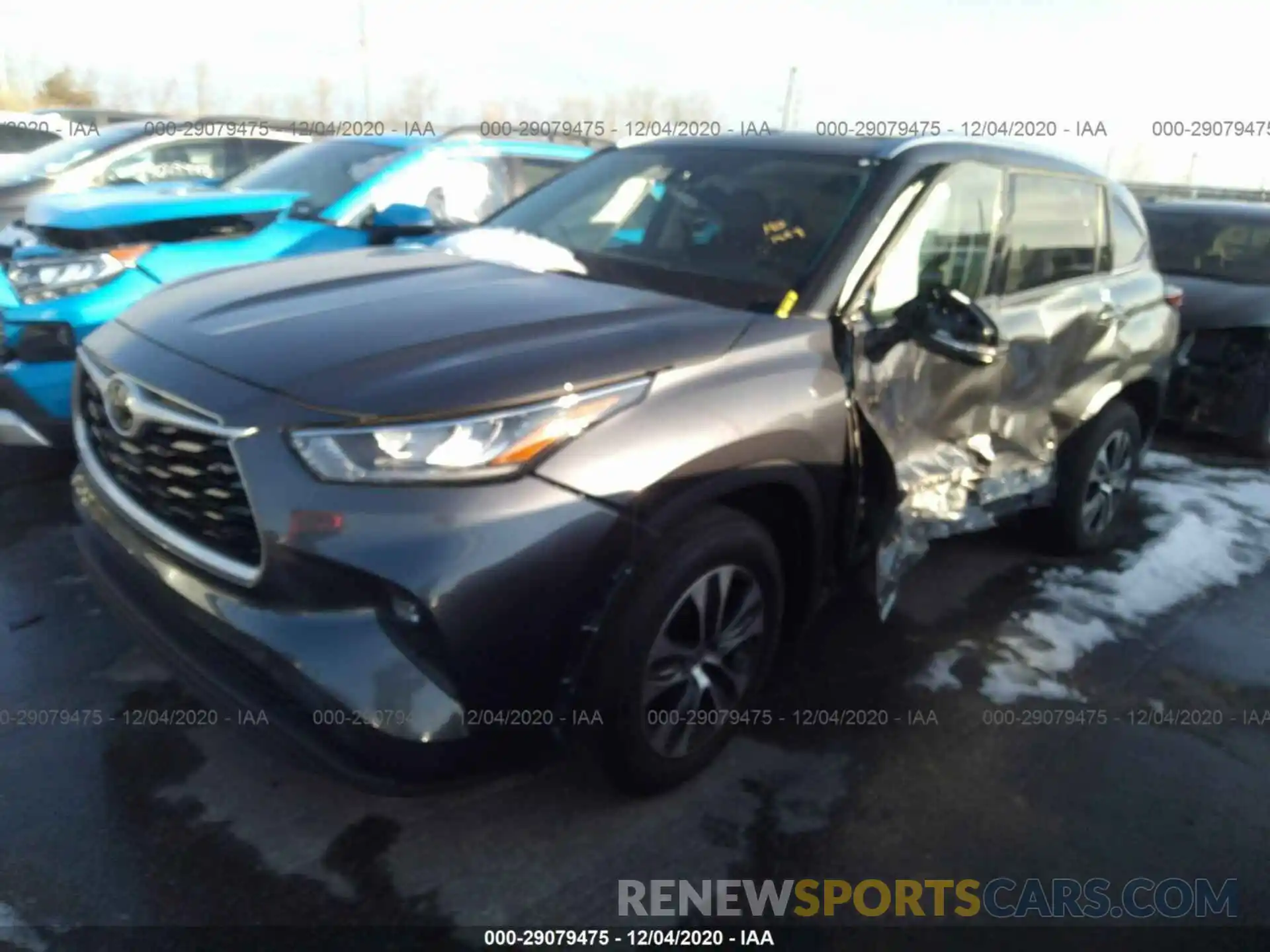 2 Photograph of a damaged car 5TDGZRAH4LS006687 TOYOTA HIGHLANDER 2020