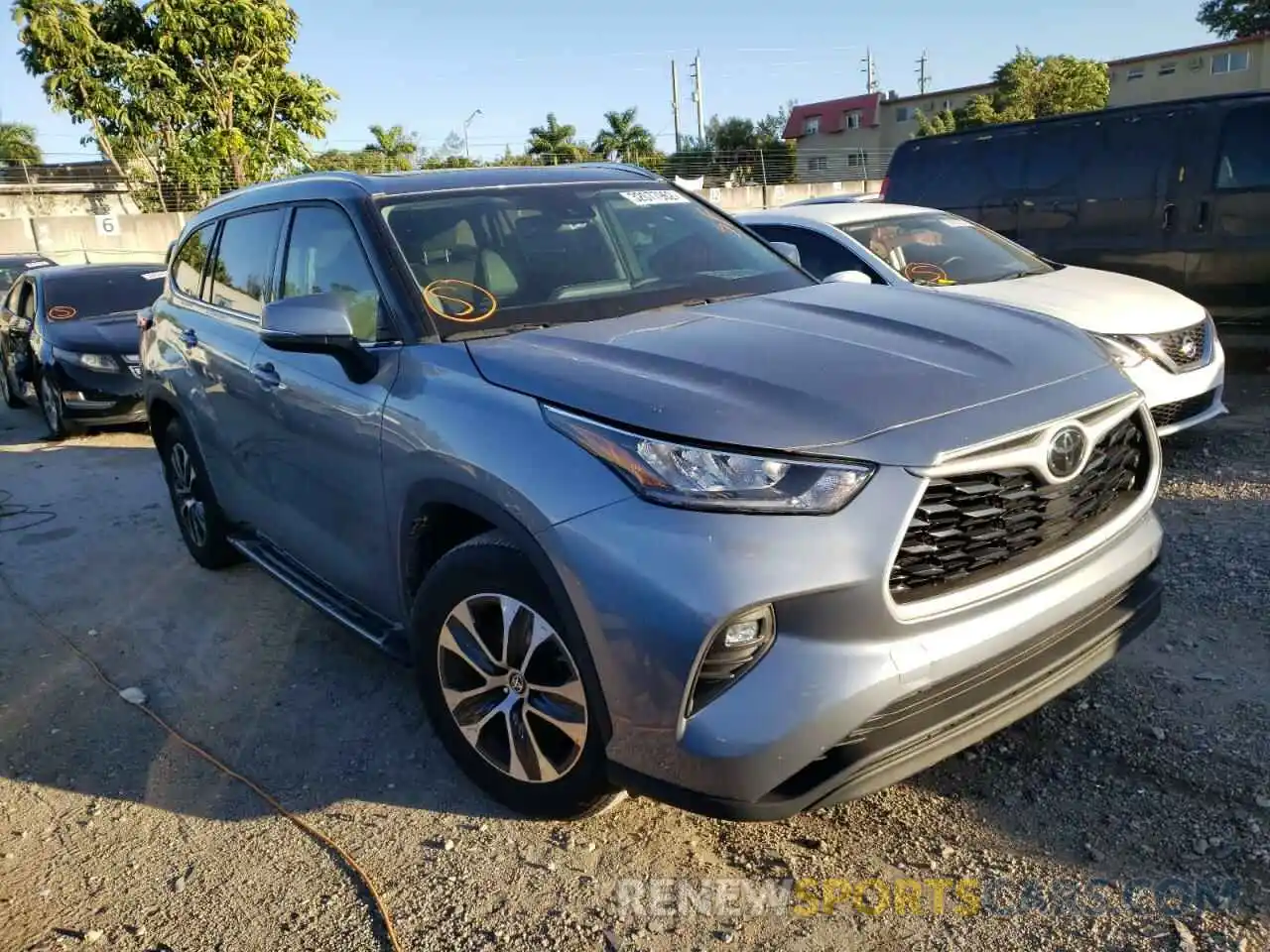 1 Photograph of a damaged car 5TDGZRAH4LS007838 TOYOTA HIGHLANDER 2020