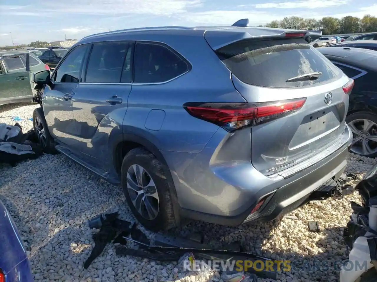 3 Photograph of a damaged car 5TDGZRAH4LS008844 TOYOTA HIGHLANDER 2020