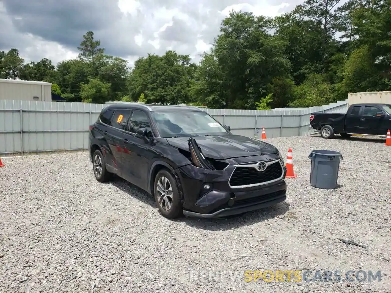 1 Photograph of a damaged car 5TDGZRAH4LS019889 TOYOTA HIGHLANDER 2020