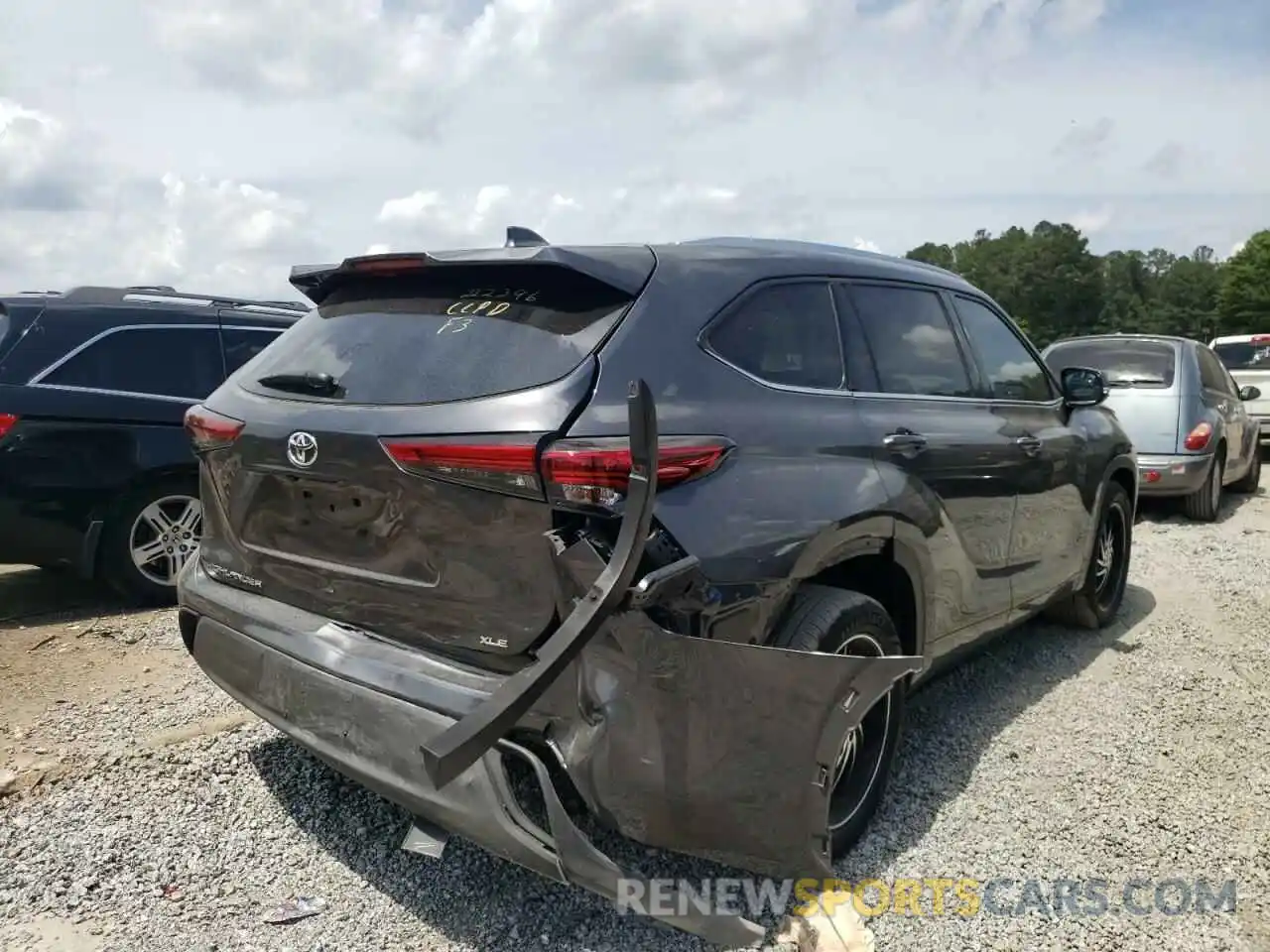 4 Photograph of a damaged car 5TDGZRAH4LS030892 TOYOTA HIGHLANDER 2020