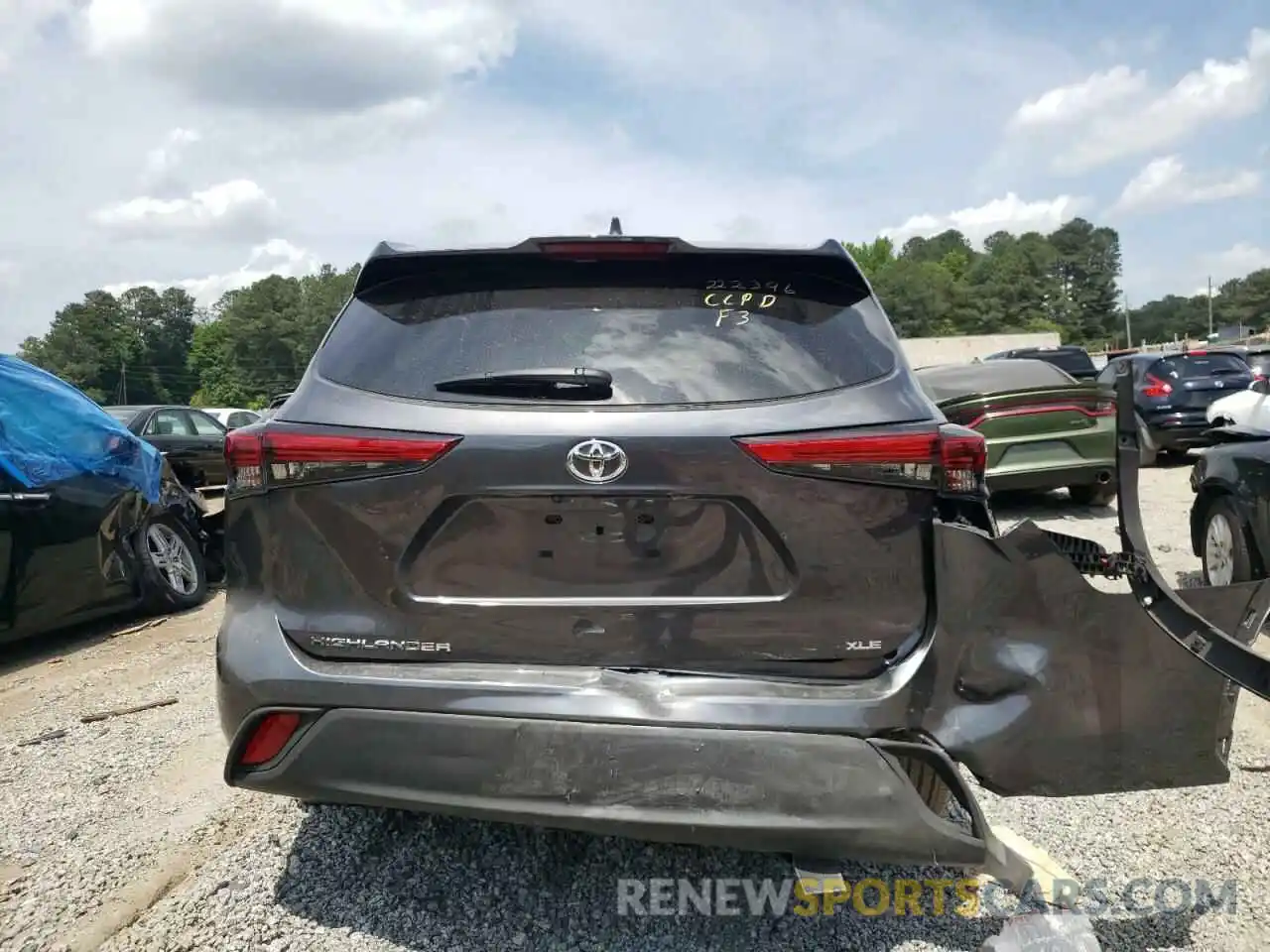 9 Photograph of a damaged car 5TDGZRAH4LS030892 TOYOTA HIGHLANDER 2020