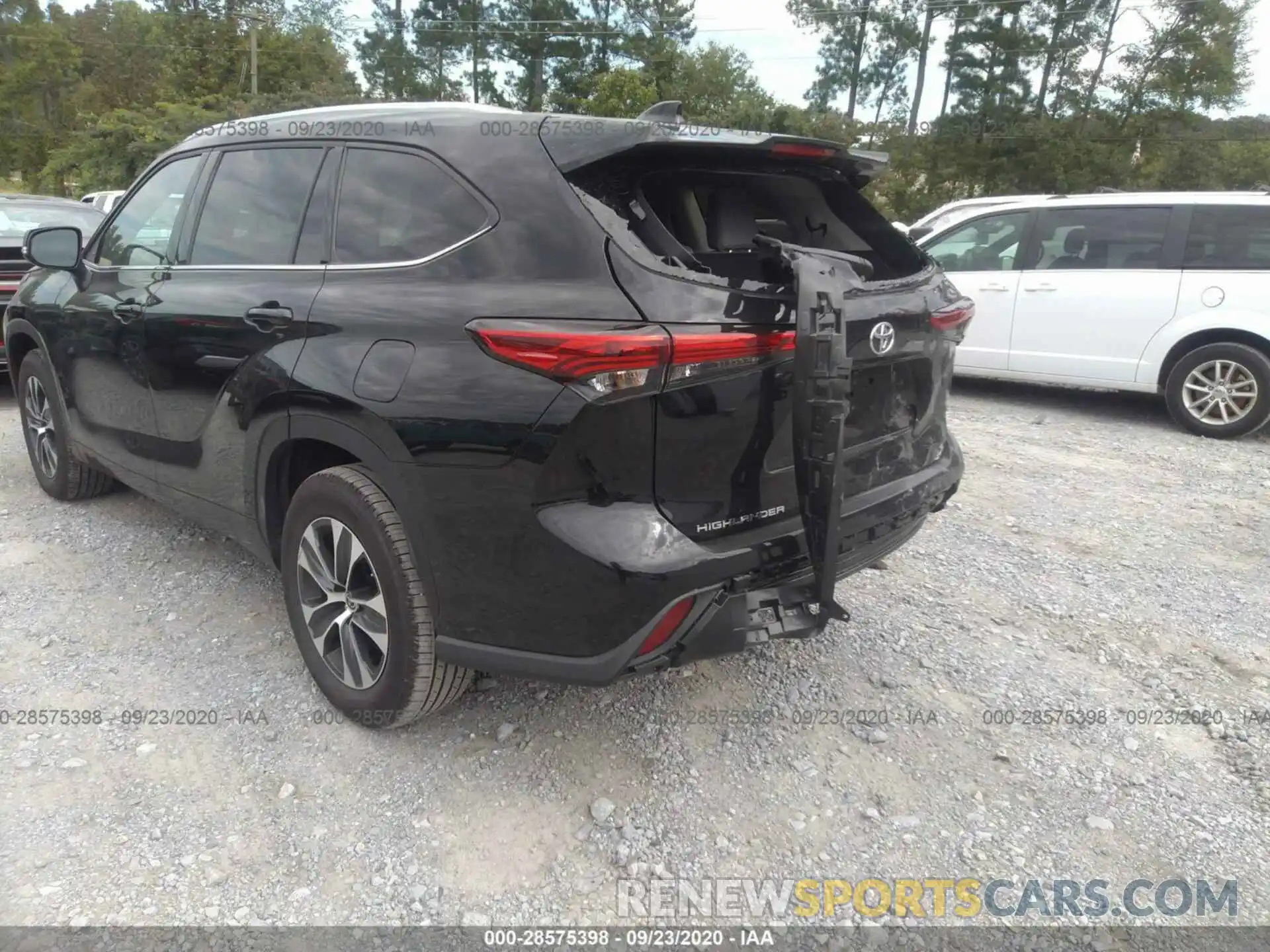 3 Photograph of a damaged car 5TDGZRAH4LS503772 TOYOTA HIGHLANDER 2020