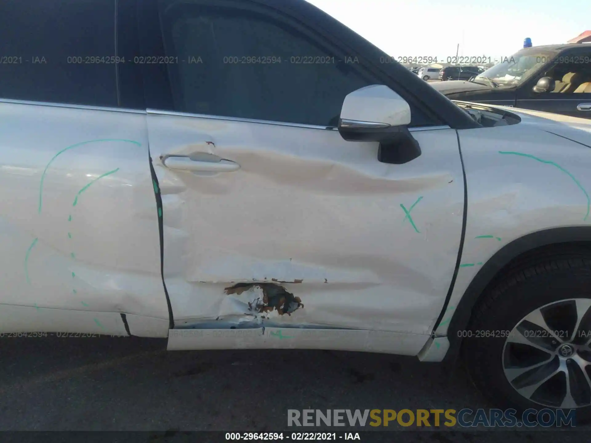 6 Photograph of a damaged car 5TDGZRAH4LS504128 TOYOTA HIGHLANDER 2020