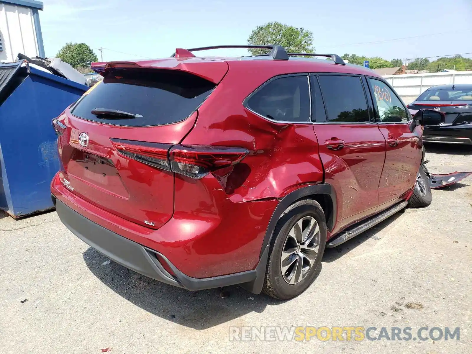 4 Photograph of a damaged car 5TDGZRAH4LS504632 TOYOTA HIGHLANDER 2020