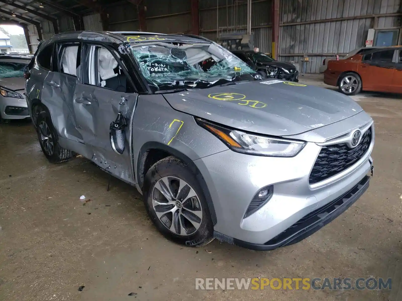 1 Photograph of a damaged car 5TDGZRAH4LS509409 TOYOTA HIGHLANDER 2020