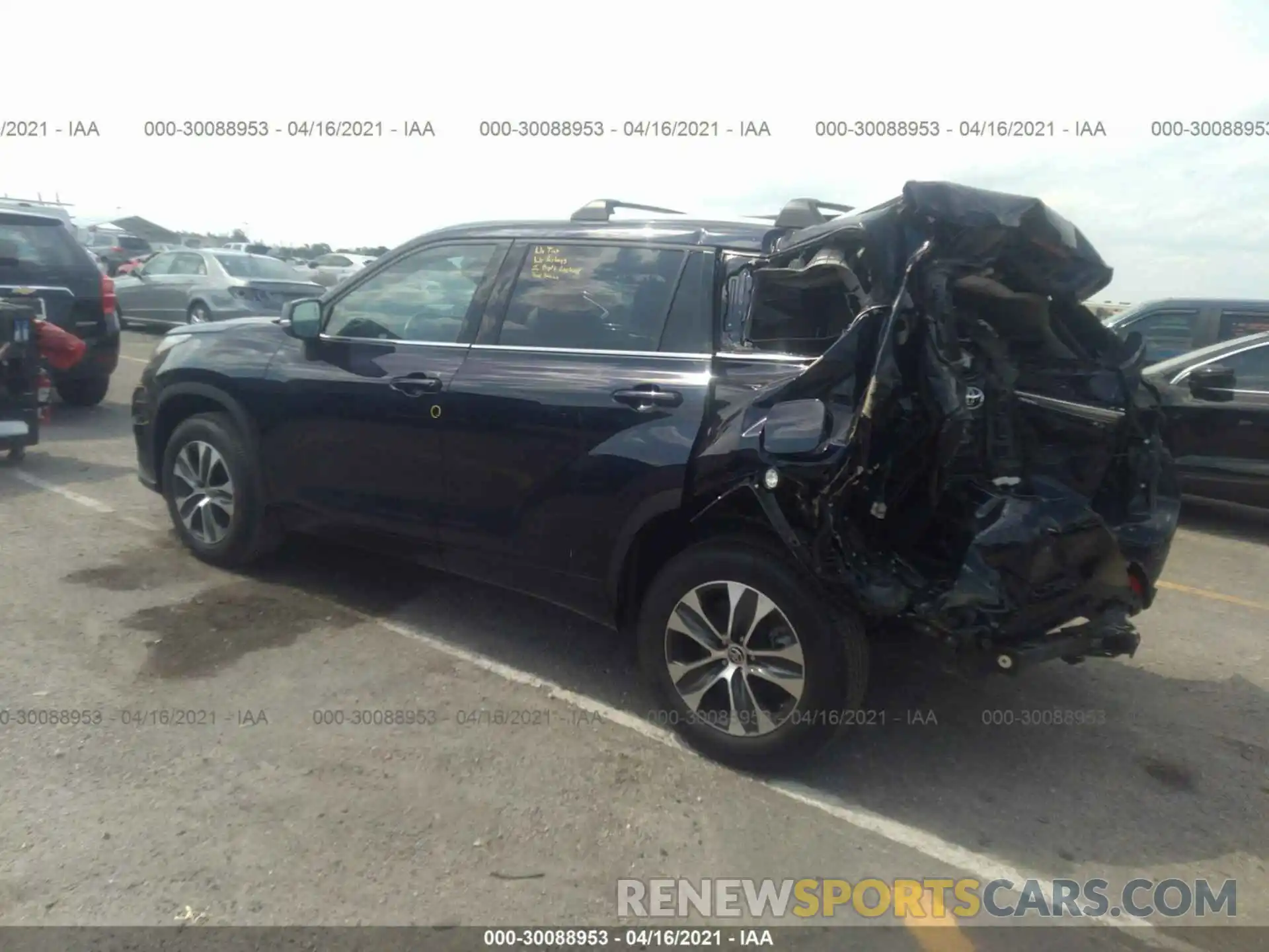 3 Photograph of a damaged car 5TDGZRAH5LS002583 TOYOTA HIGHLANDER 2020