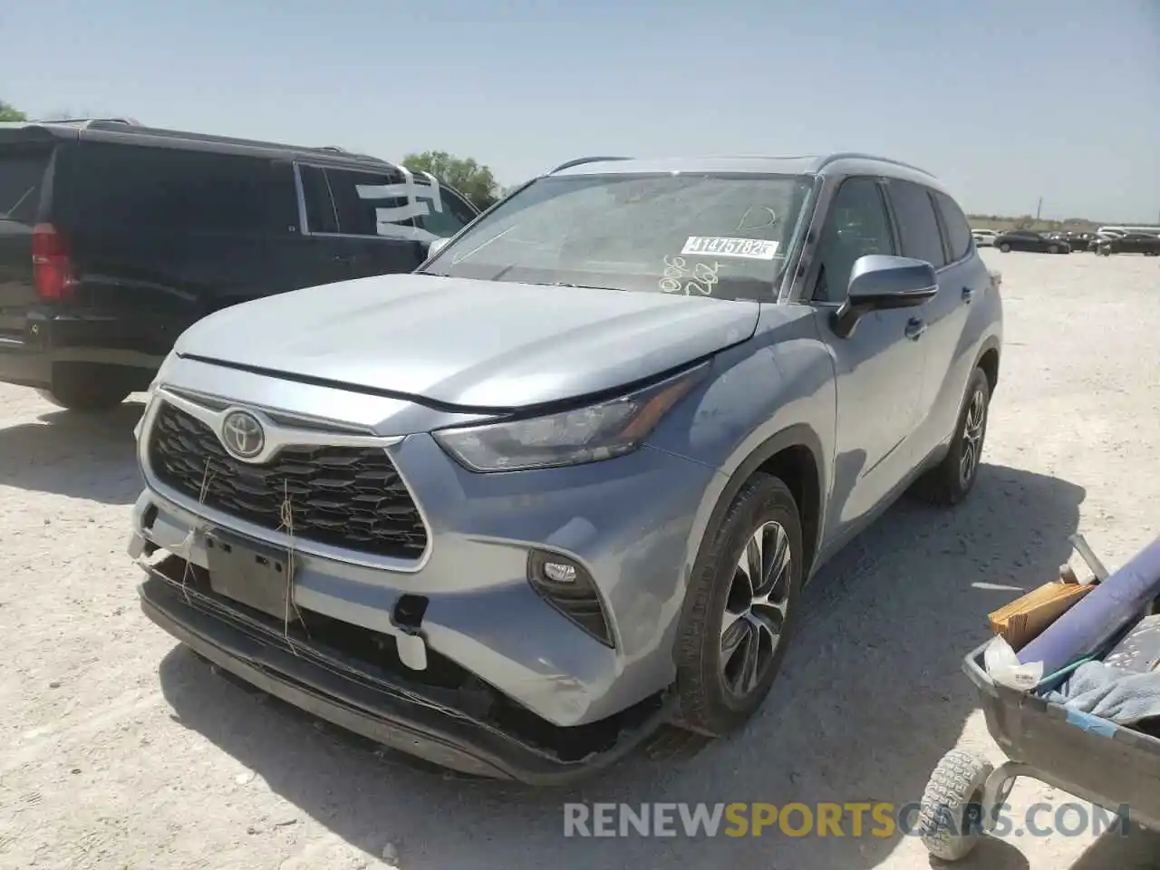 2 Photograph of a damaged car 5TDGZRAH5LS006262 TOYOTA HIGHLANDER 2020