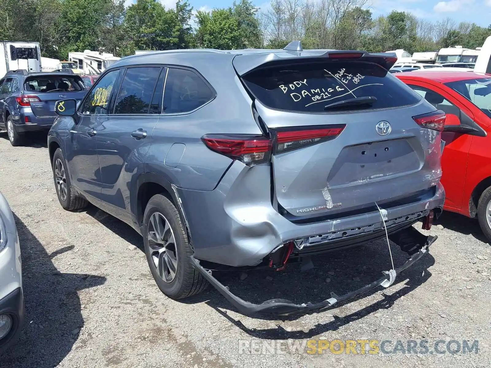 3 Photograph of a damaged car 5TDGZRAH5LS010022 TOYOTA HIGHLANDER 2020