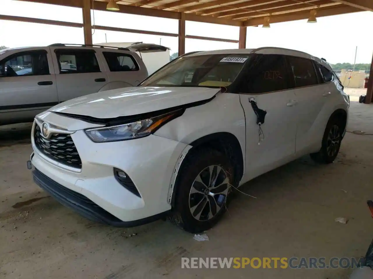 2 Photograph of a damaged car 5TDGZRAH5LS011607 TOYOTA HIGHLANDER 2020