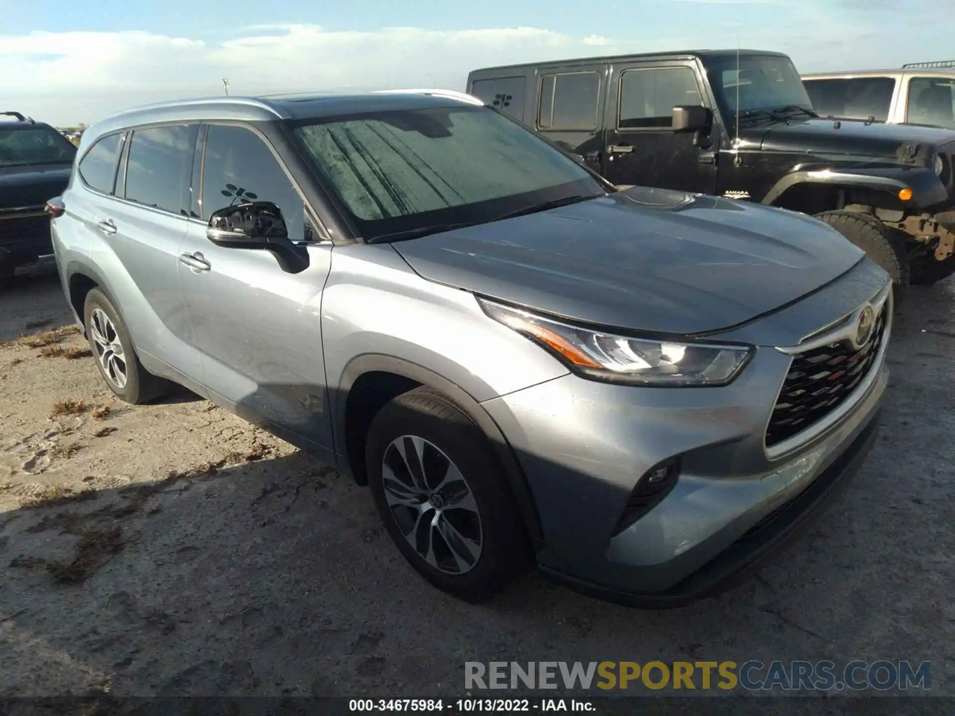 1 Photograph of a damaged car 5TDGZRAH5LS015981 TOYOTA HIGHLANDER 2020