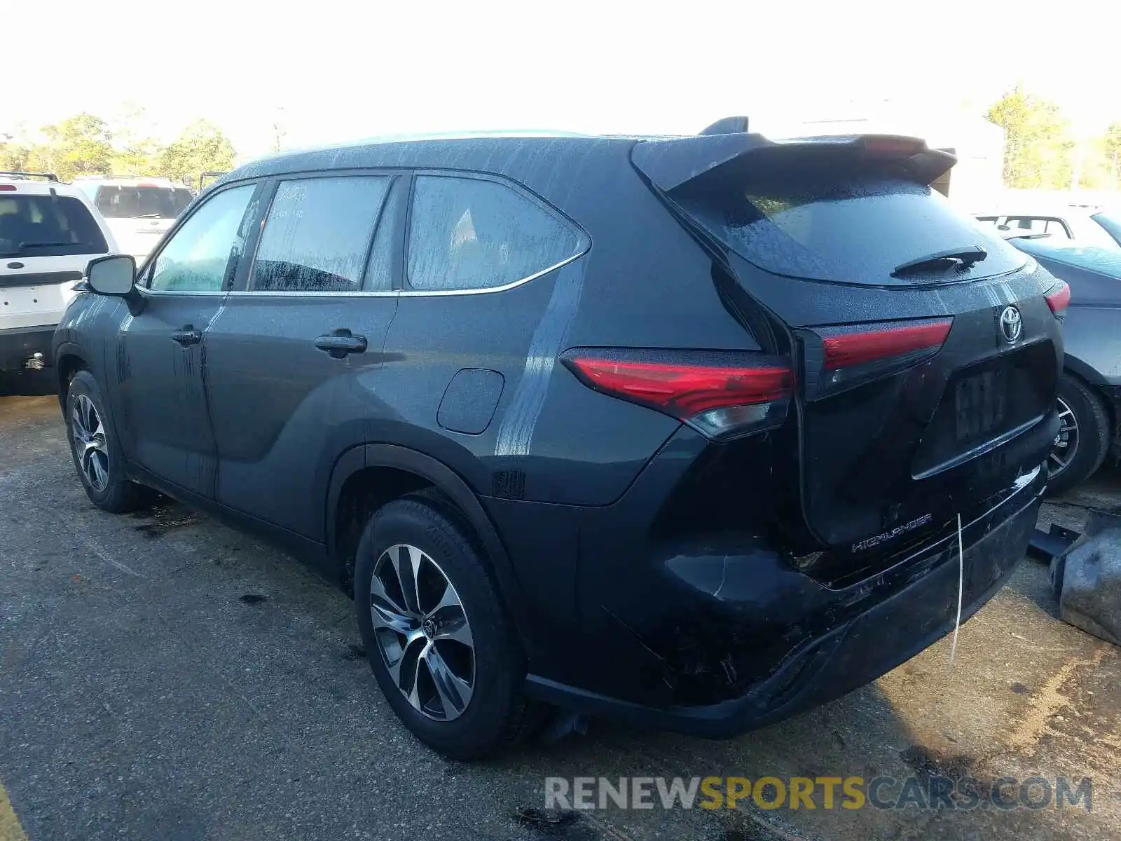 3 Photograph of a damaged car 5TDGZRAH5LS502341 TOYOTA HIGHLANDER 2020