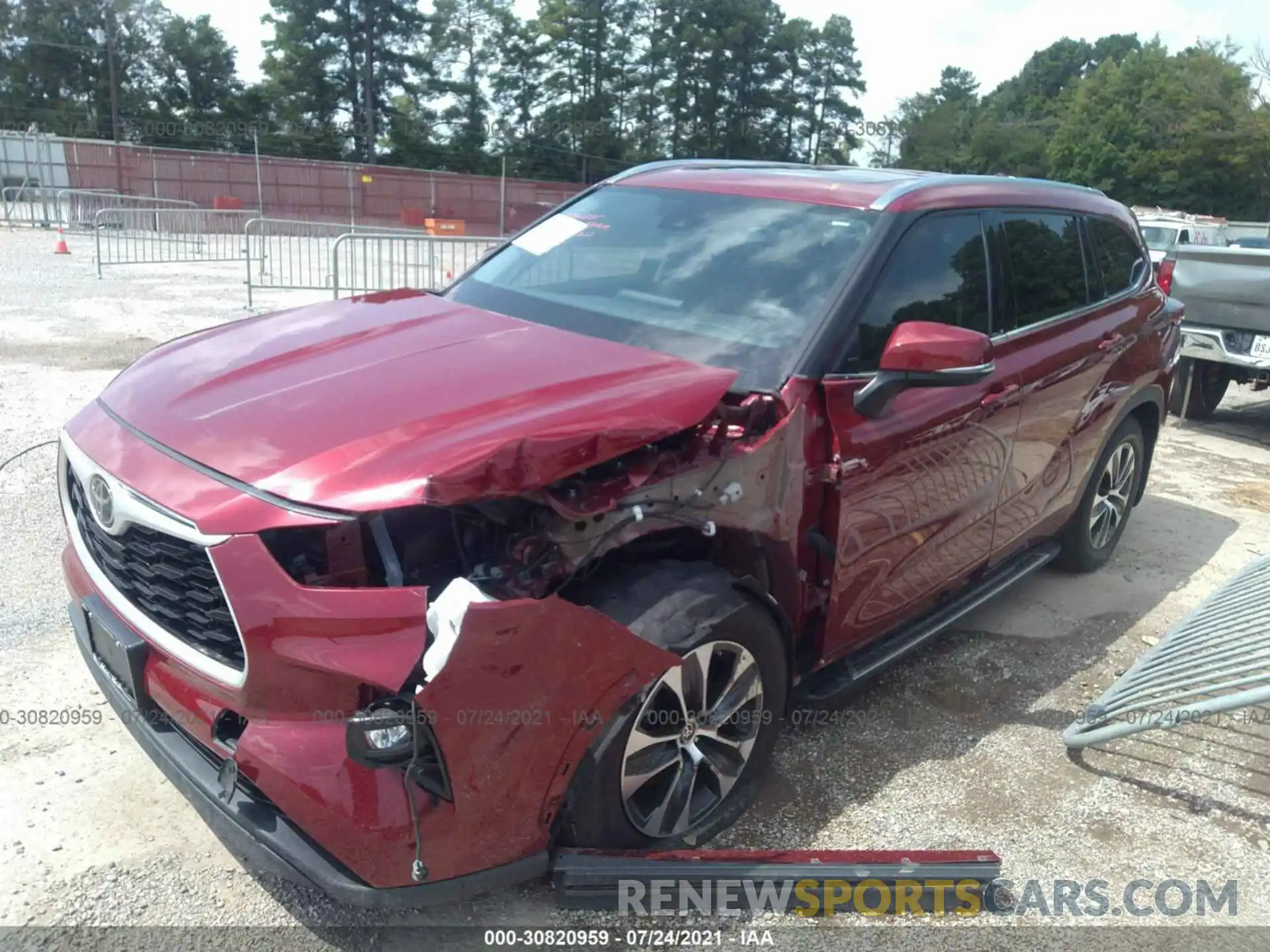 2 Photograph of a damaged car 5TDGZRAH5LS509905 TOYOTA HIGHLANDER 2020