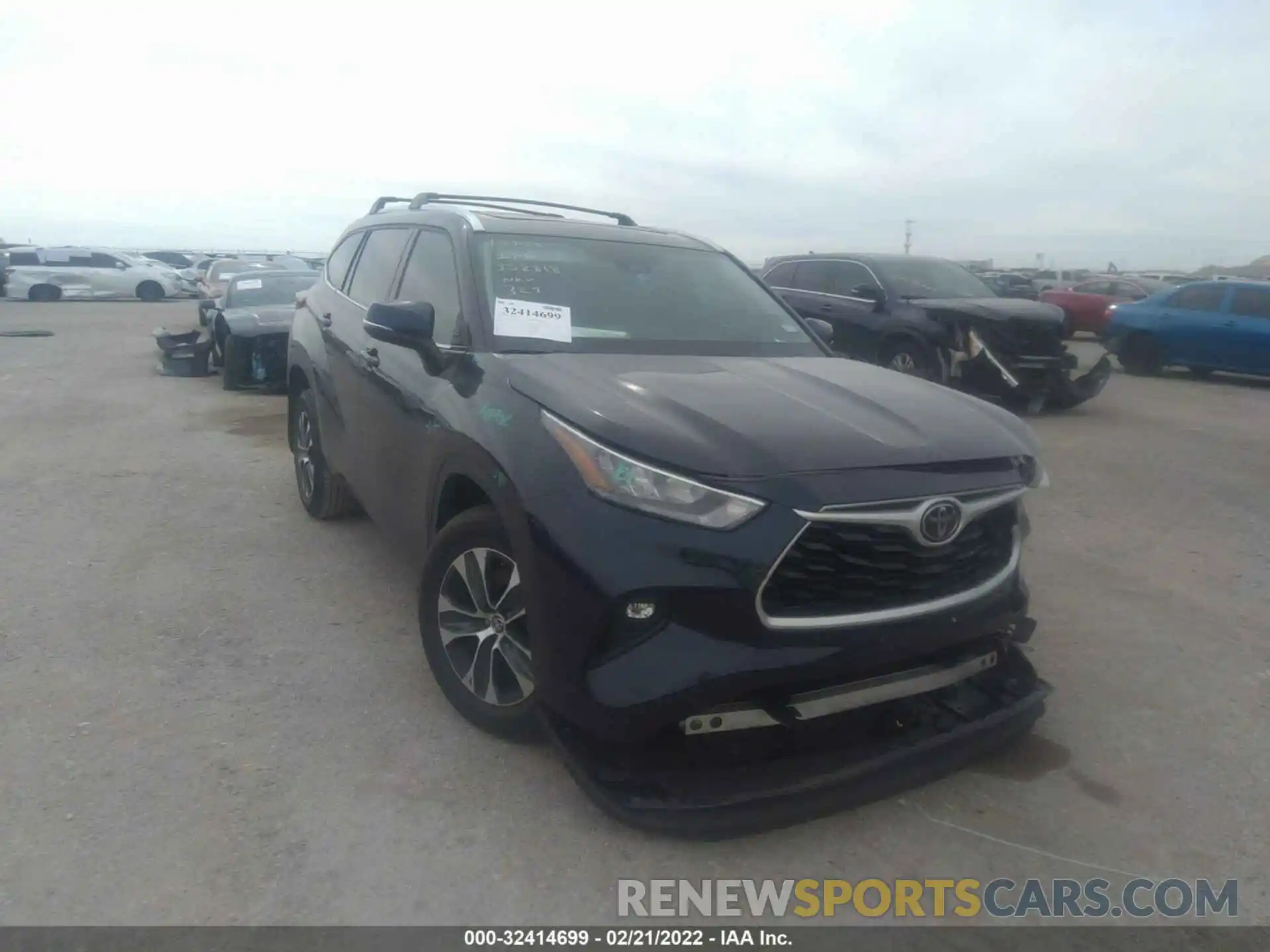 1 Photograph of a damaged car 5TDGZRAH6LS002916 TOYOTA HIGHLANDER 2020