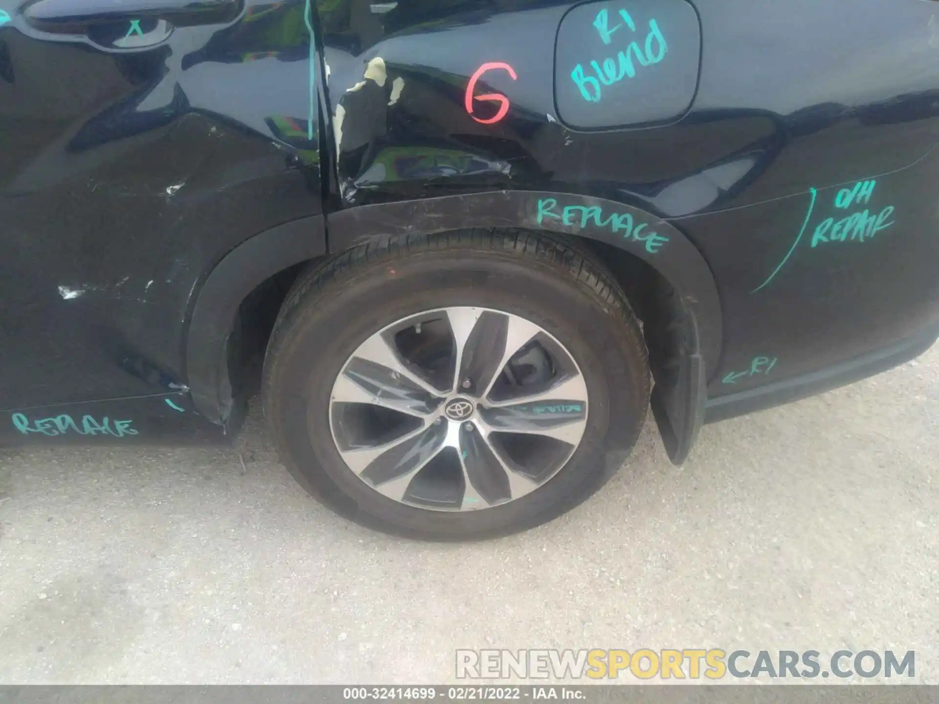 13 Photograph of a damaged car 5TDGZRAH6LS002916 TOYOTA HIGHLANDER 2020