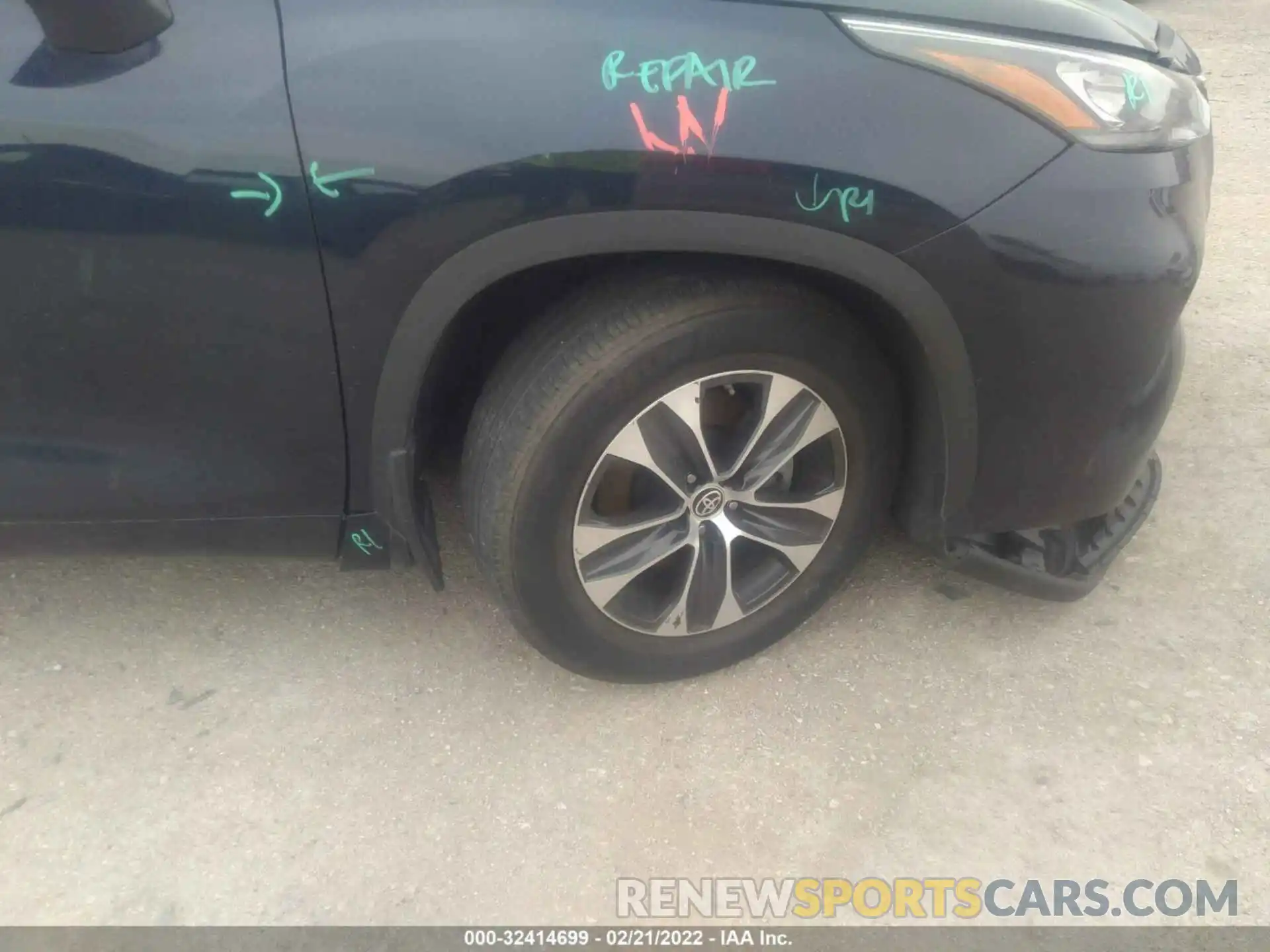 14 Photograph of a damaged car 5TDGZRAH6LS002916 TOYOTA HIGHLANDER 2020