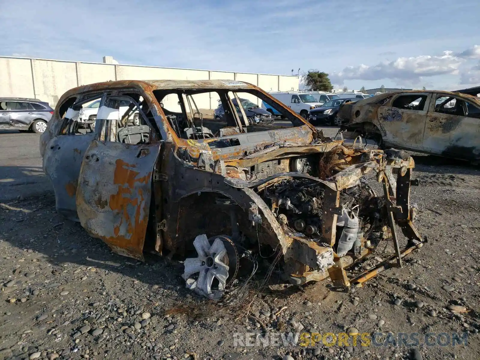 1 Photograph of a damaged car 5TDGZRAH6LS003306 TOYOTA HIGHLANDER 2020