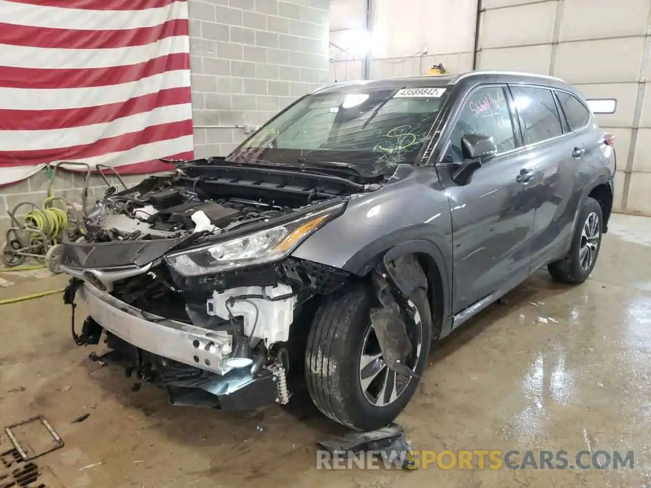 2 Photograph of a damaged car 5TDGZRAH6LS005301 TOYOTA HIGHLANDER 2020