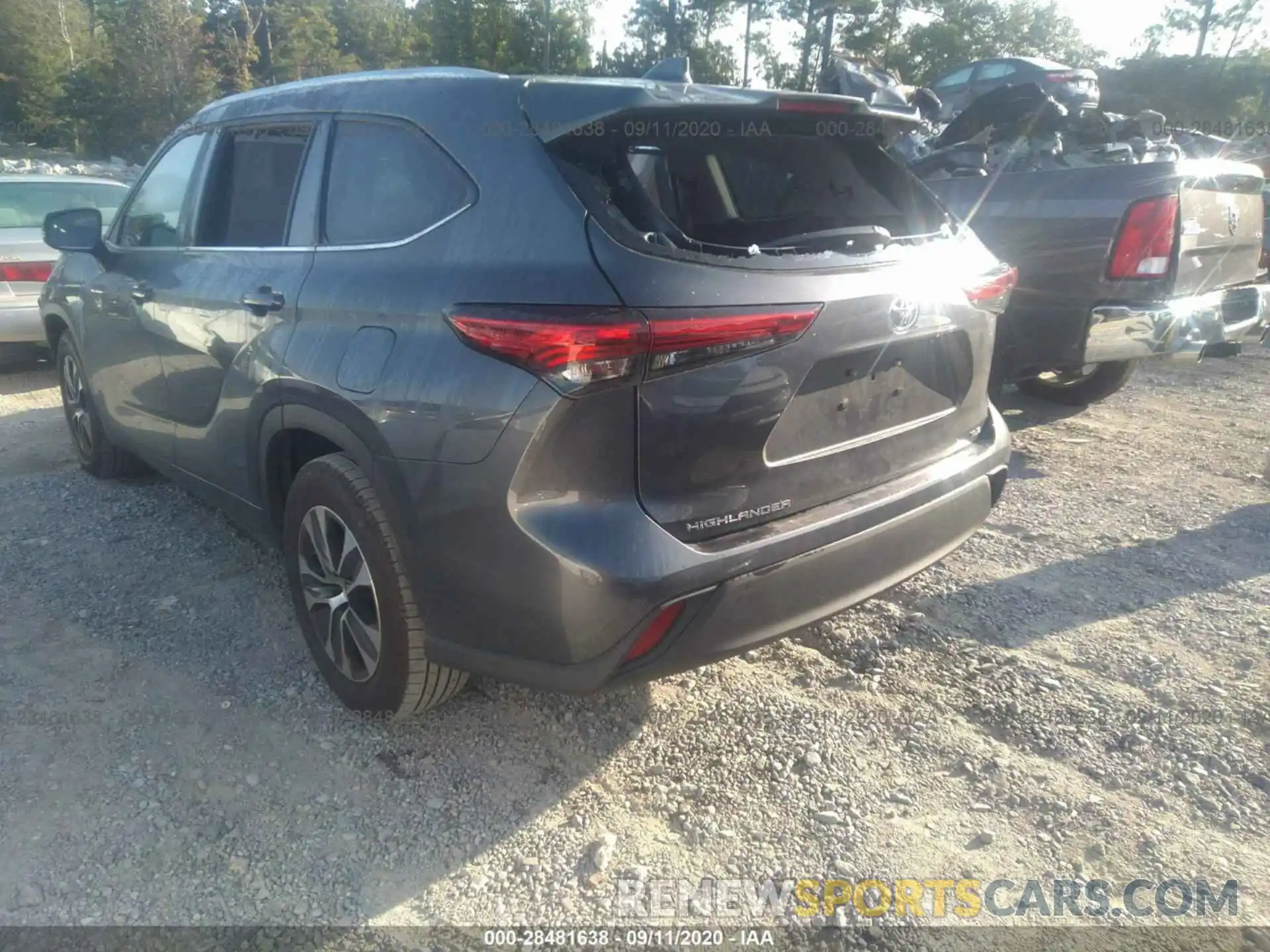 3 Photograph of a damaged car 5TDGZRAH6LS007324 TOYOTA HIGHLANDER 2020