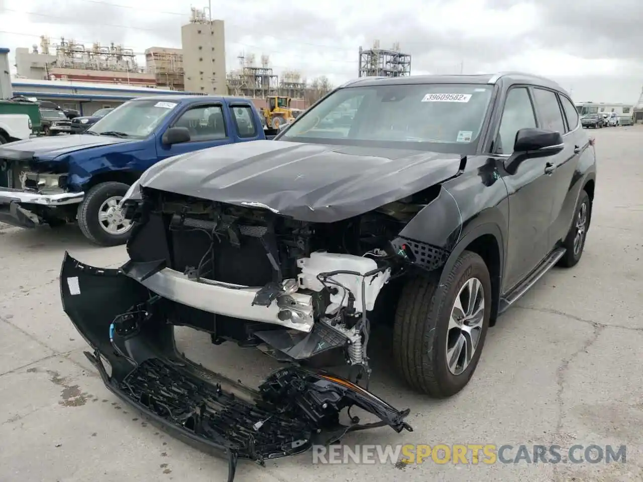 2 Photograph of a damaged car 5TDGZRAH6LS008523 TOYOTA HIGHLANDER 2020