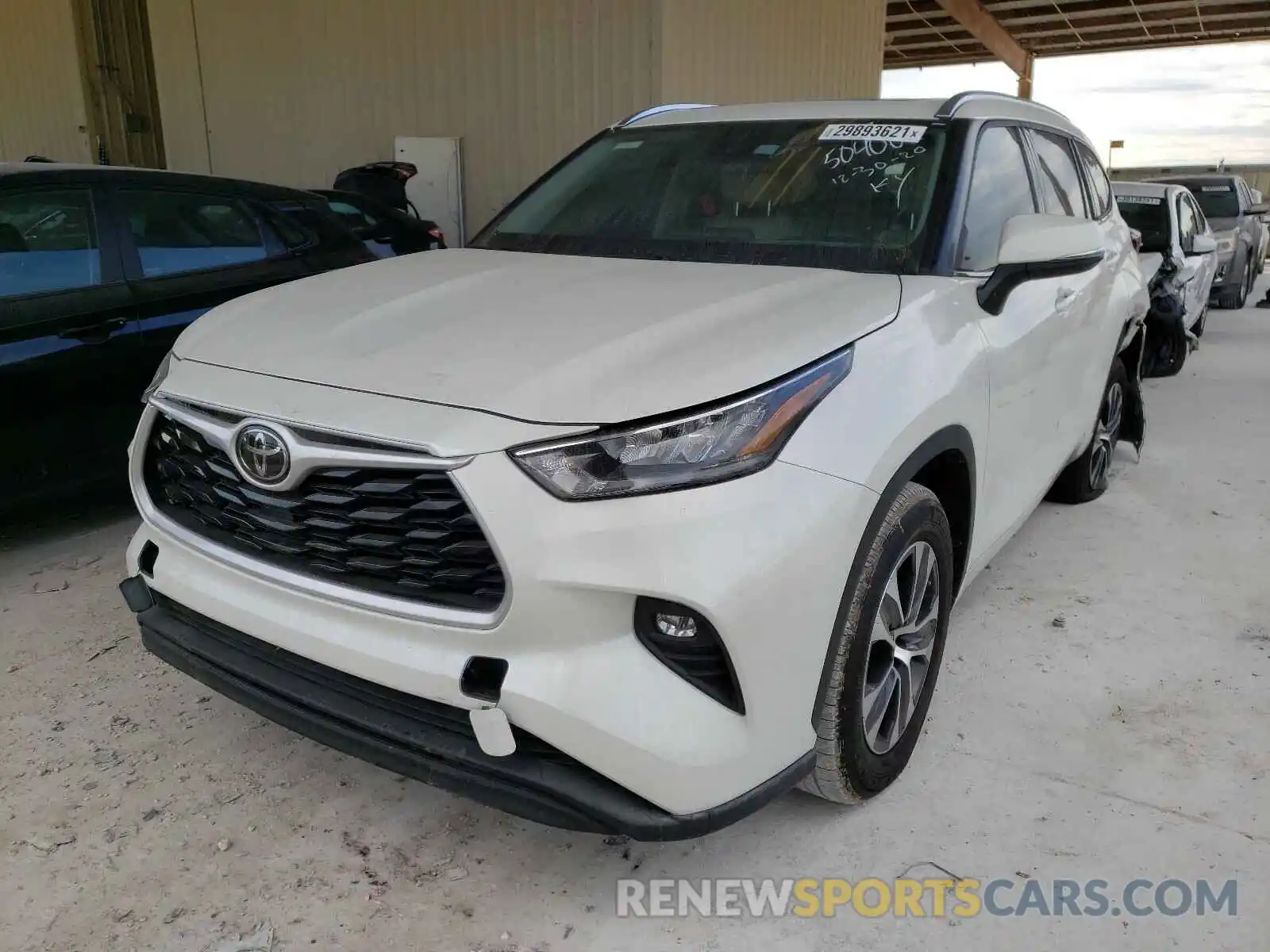 2 Photograph of a damaged car 5TDGZRAH6LS504082 TOYOTA HIGHLANDER 2020