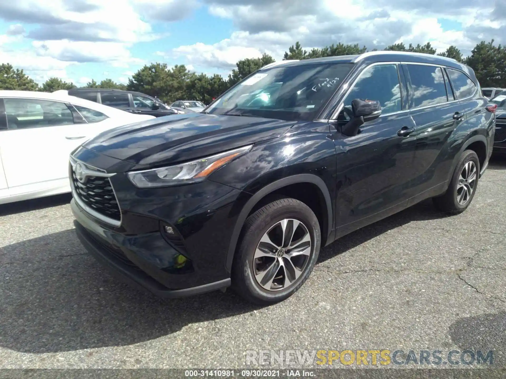 2 Photograph of a damaged car 5TDGZRAH6LS505331 TOYOTA HIGHLANDER 2020