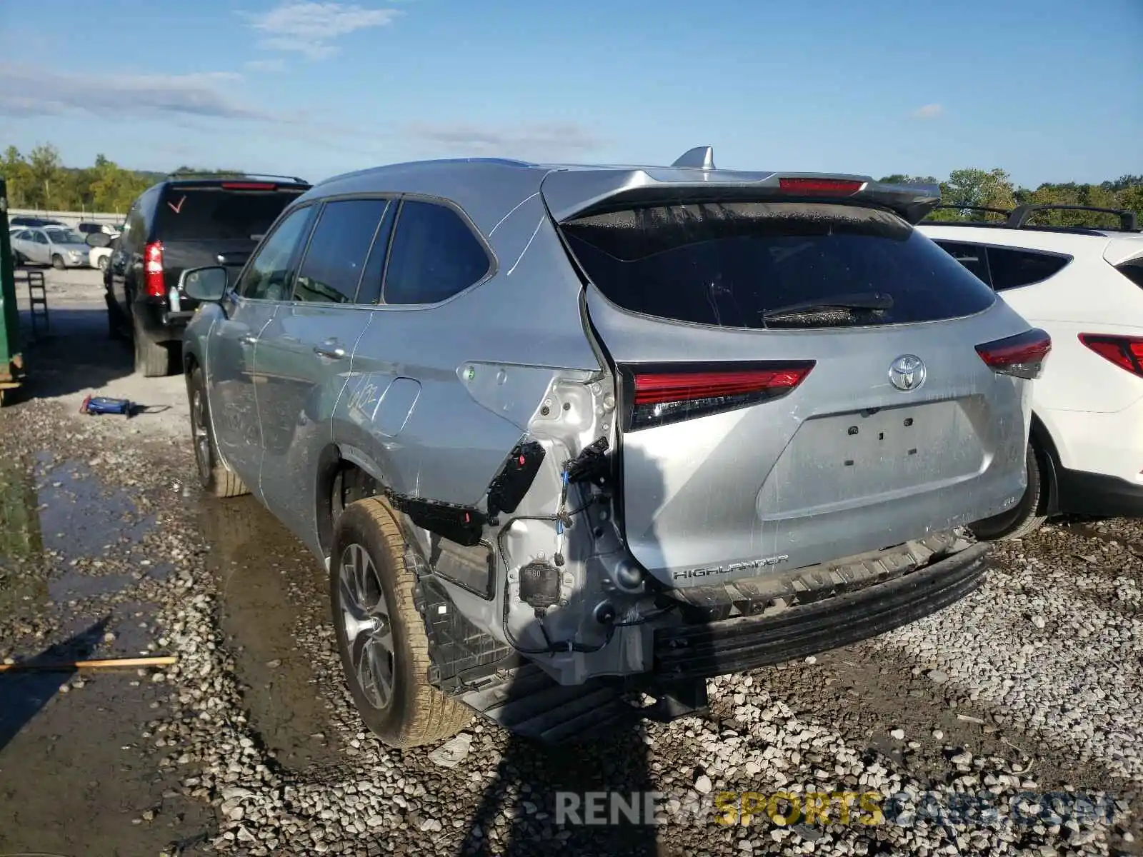 3 Photograph of a damaged car 5TDGZRAH7LS002178 TOYOTA HIGHLANDER 2020