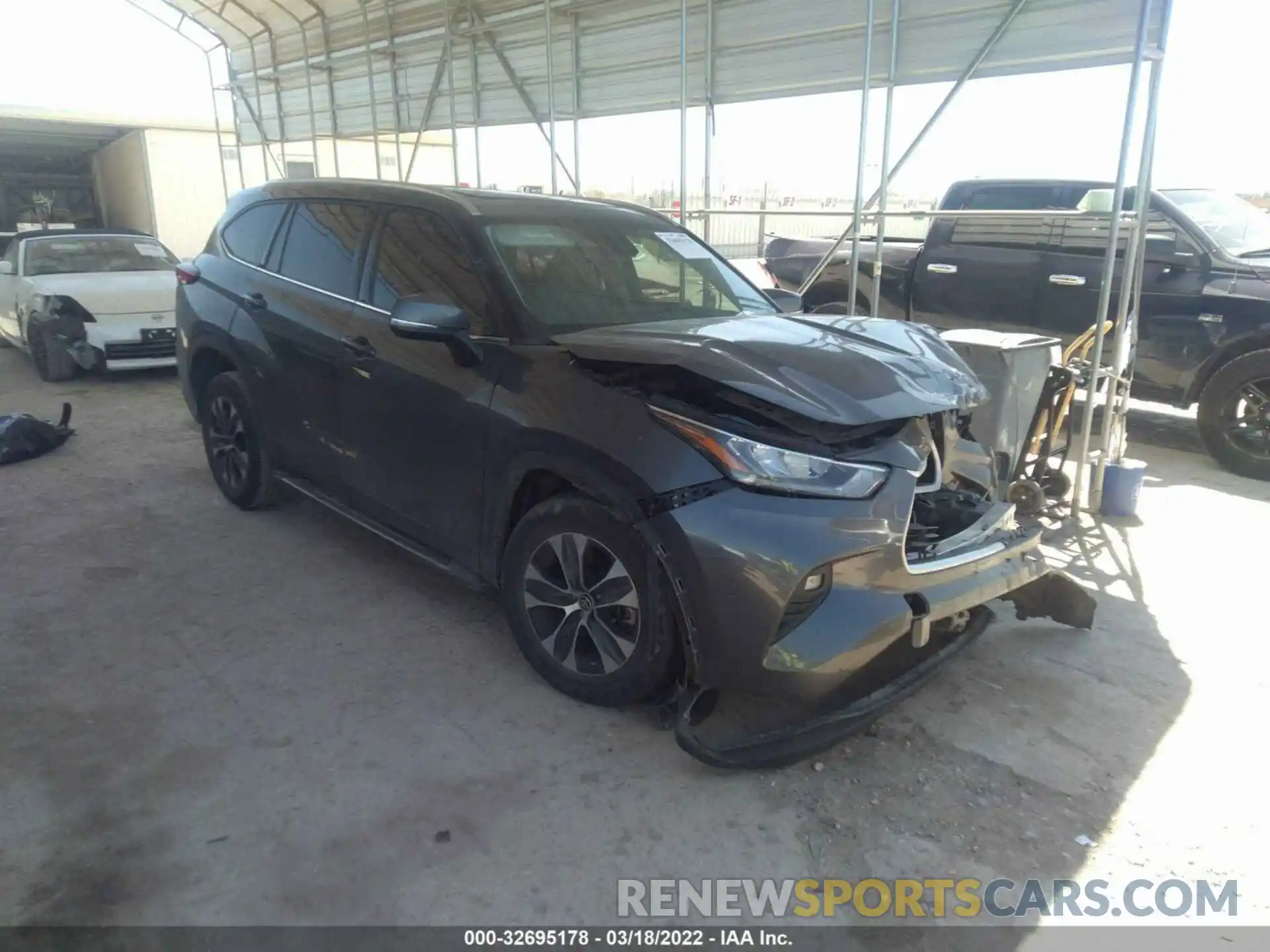 1 Photograph of a damaged car 5TDGZRAH7LS003279 TOYOTA HIGHLANDER 2020