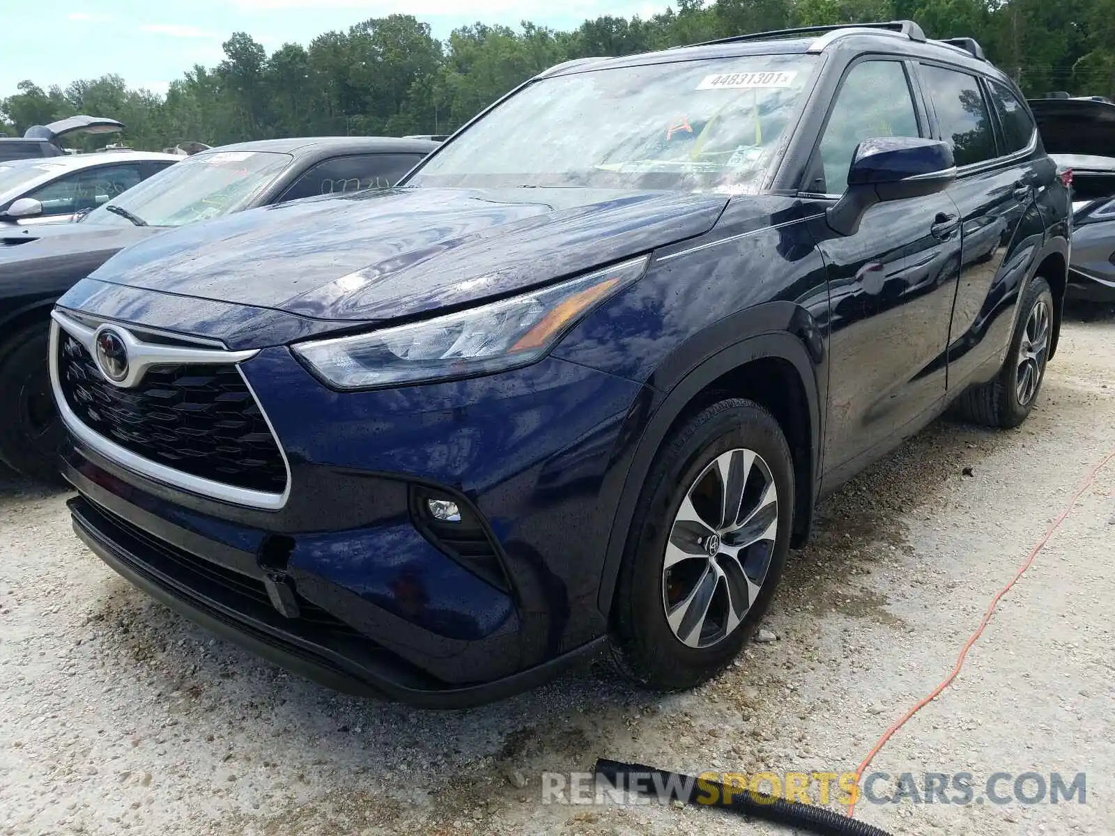 2 Photograph of a damaged car 5TDGZRAH7LS004450 TOYOTA HIGHLANDER 2020