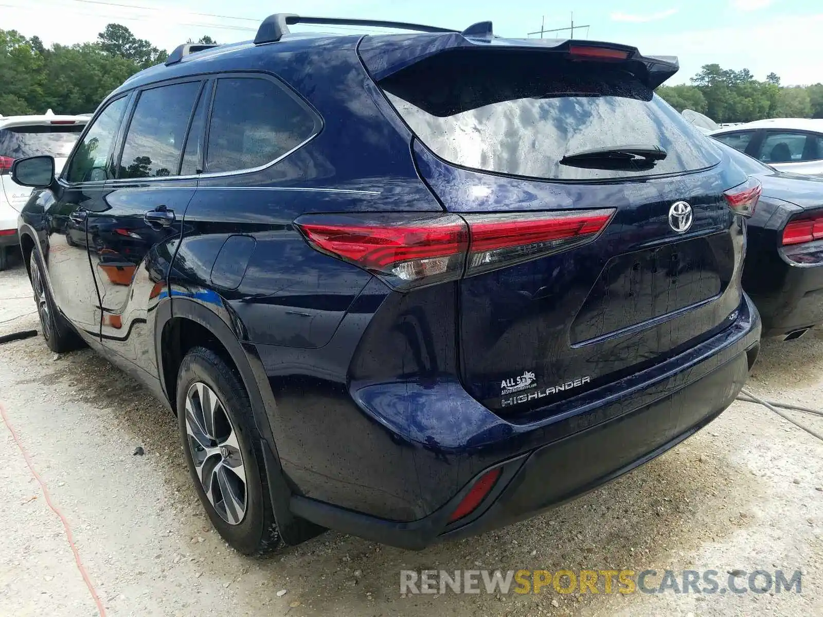 3 Photograph of a damaged car 5TDGZRAH7LS004450 TOYOTA HIGHLANDER 2020