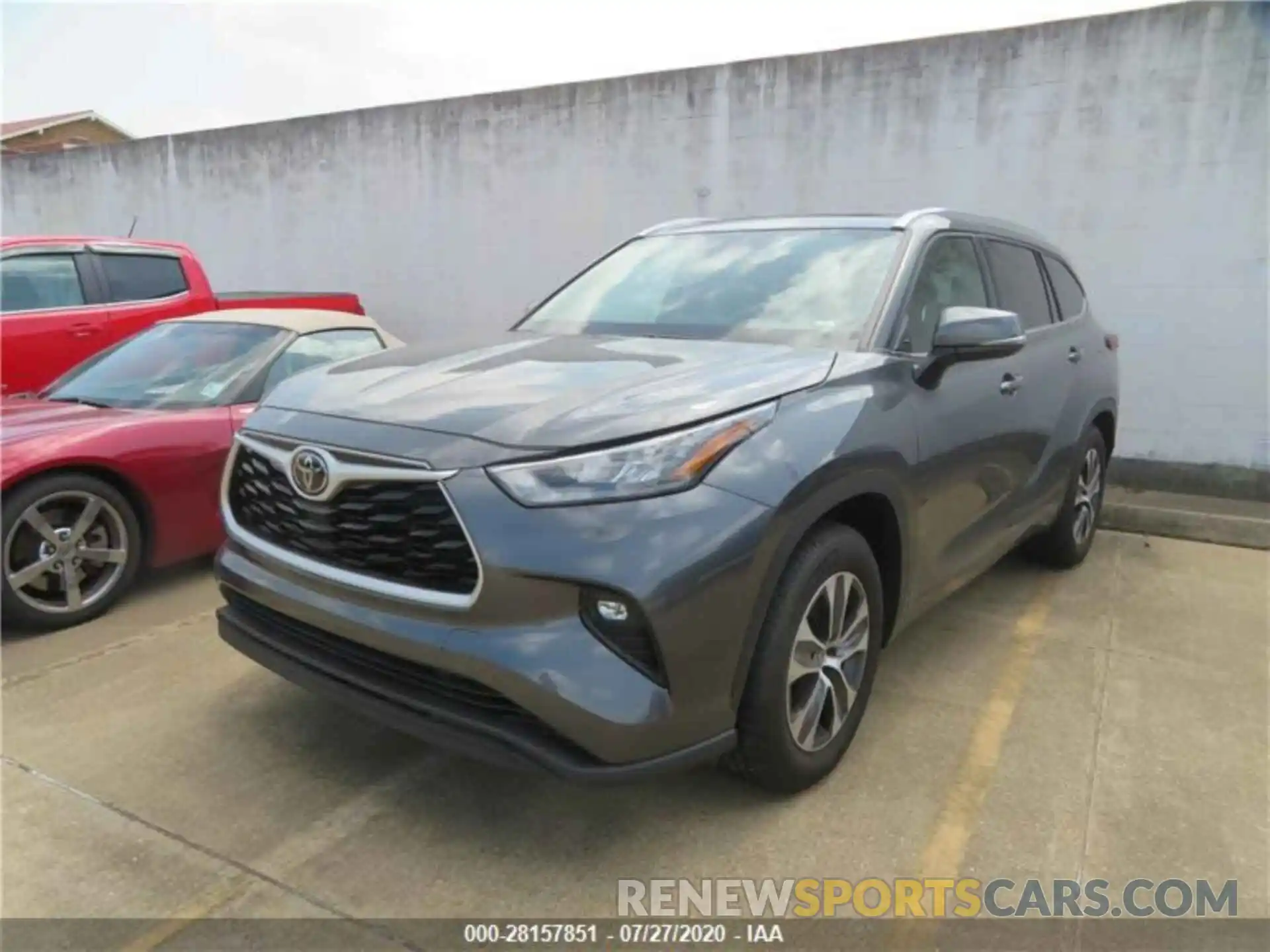 1 Photograph of a damaged car 5TDGZRAH7LS005789 TOYOTA HIGHLANDER 2020