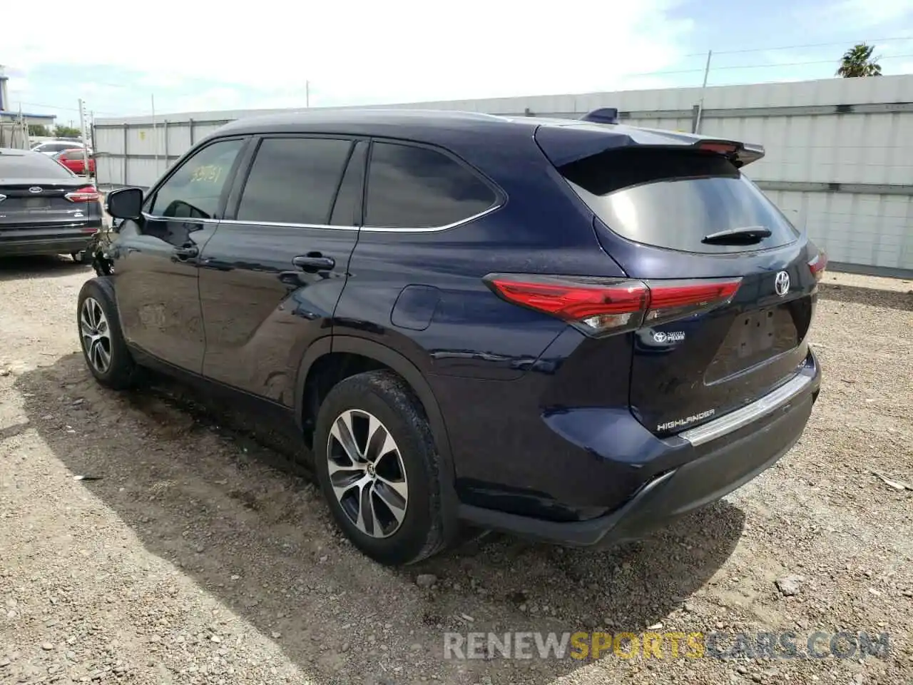 3 Photograph of a damaged car 5TDGZRAH7LS012984 TOYOTA HIGHLANDER 2020