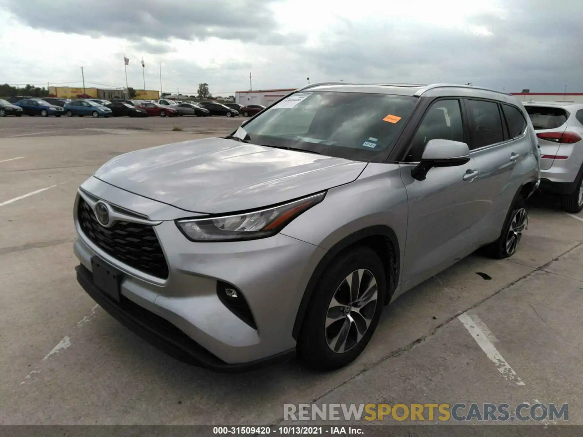 2 Photograph of a damaged car 5TDGZRAH7LS500235 TOYOTA HIGHLANDER 2020