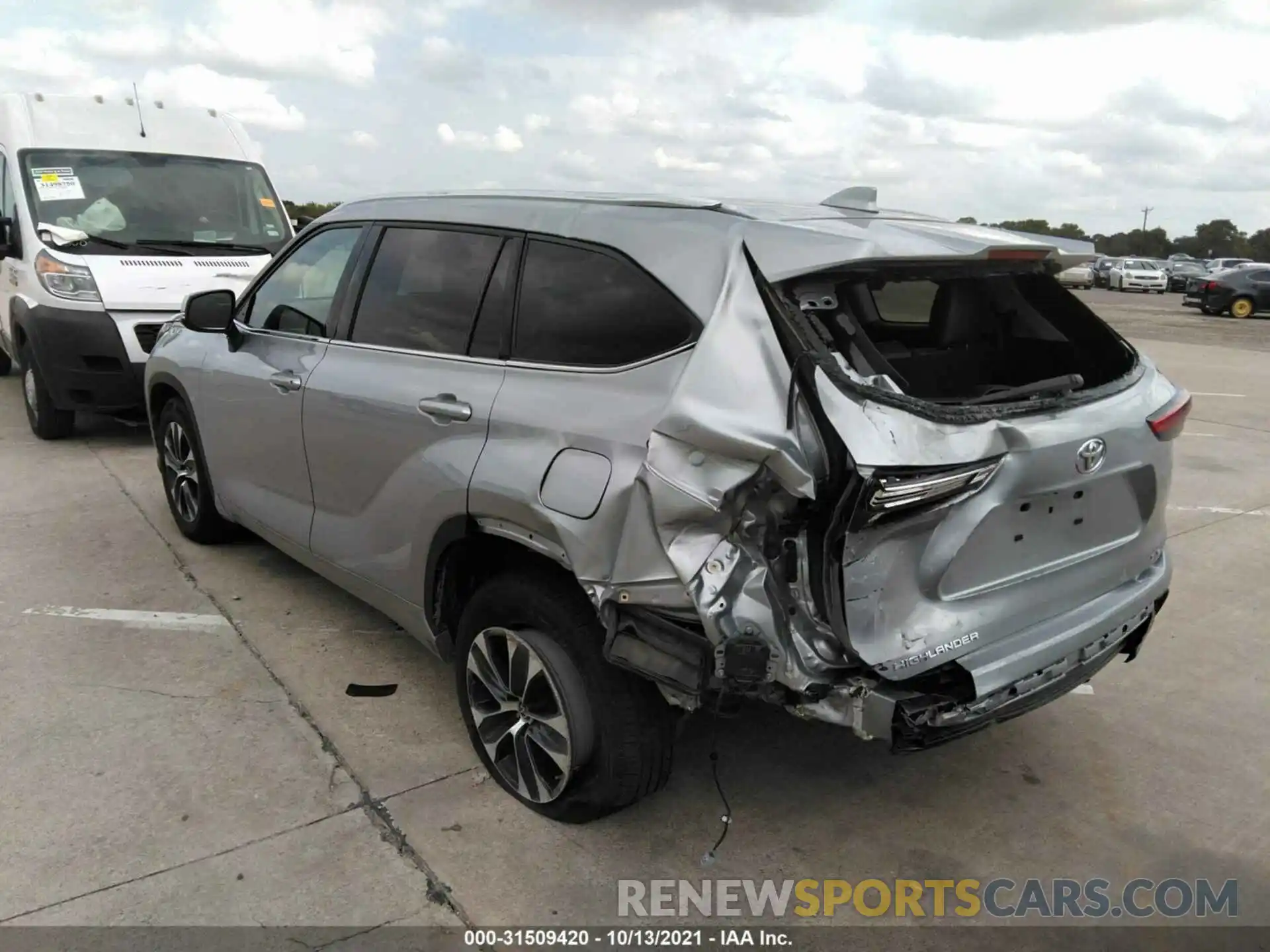 3 Photograph of a damaged car 5TDGZRAH7LS500235 TOYOTA HIGHLANDER 2020