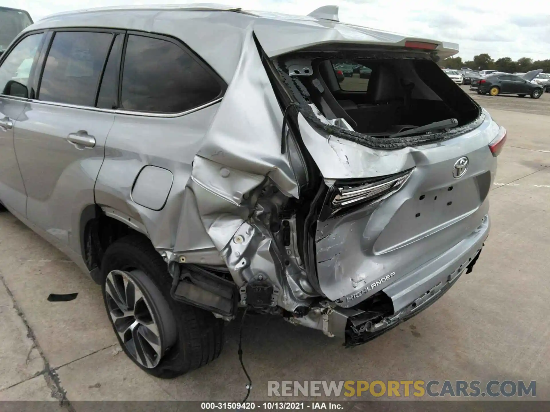 6 Photograph of a damaged car 5TDGZRAH7LS500235 TOYOTA HIGHLANDER 2020