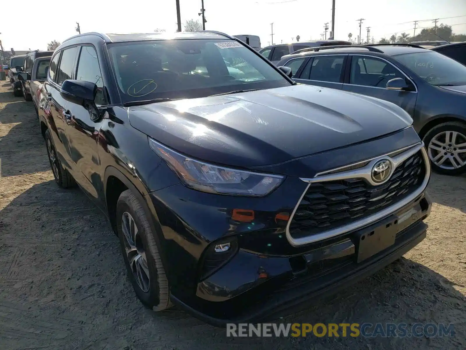 1 Photograph of a damaged car 5TDGZRAH7LS504916 TOYOTA HIGHLANDER 2020