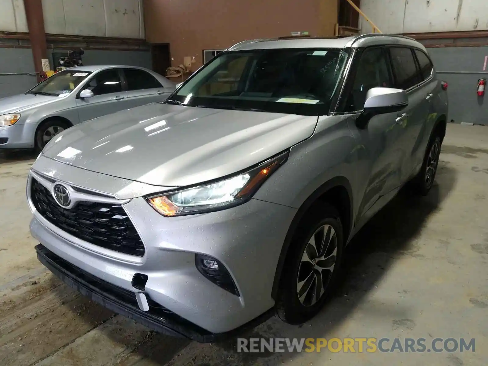 2 Photograph of a damaged car 5TDGZRAH7LS505323 TOYOTA HIGHLANDER 2020