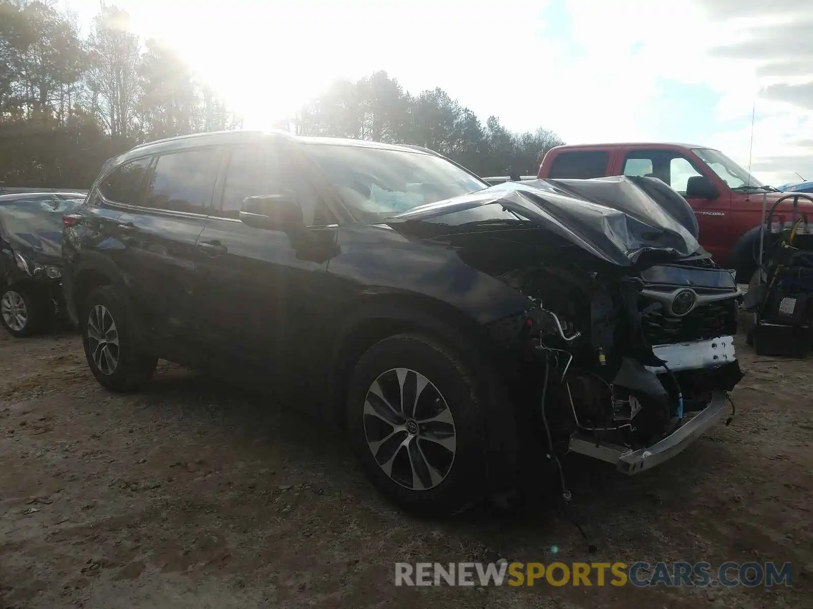 1 Photograph of a damaged car 5TDGZRAH8LS003971 TOYOTA HIGHLANDER 2020