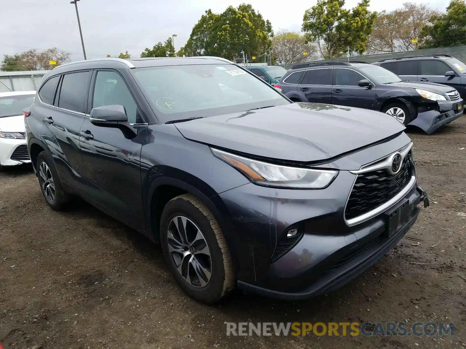 1 Photograph of a damaged car 5TDGZRAH8LS004943 TOYOTA HIGHLANDER 2020