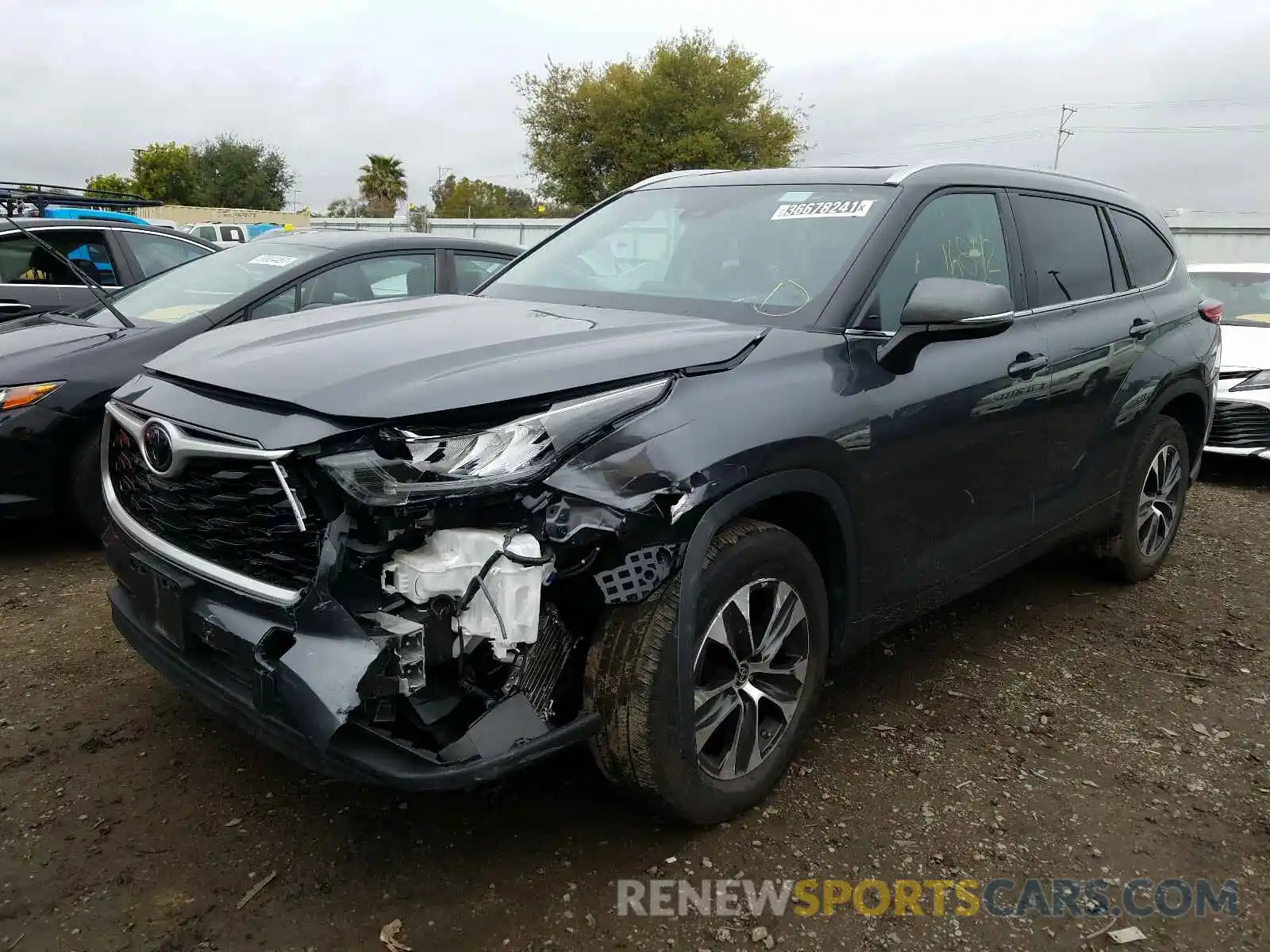 2 Photograph of a damaged car 5TDGZRAH8LS004943 TOYOTA HIGHLANDER 2020