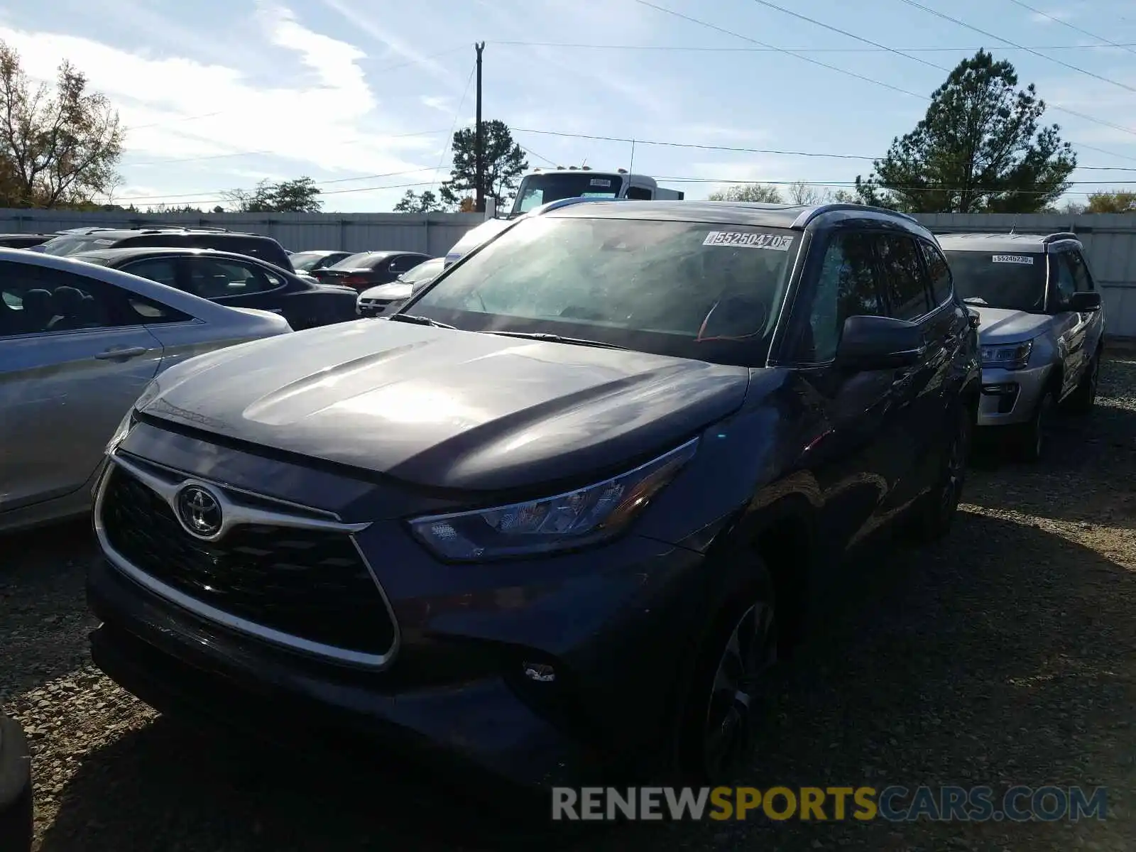 2 Photograph of a damaged car 5TDGZRAH8LS011083 TOYOTA HIGHLANDER 2020