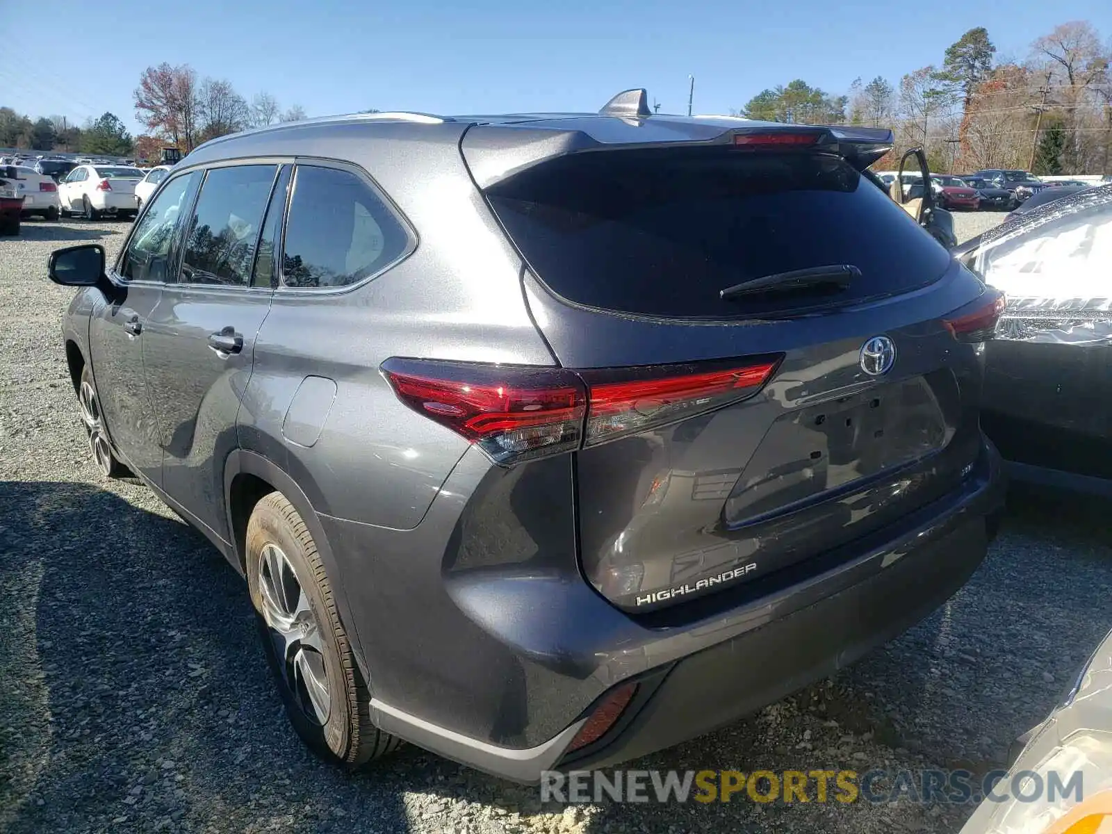 3 Photograph of a damaged car 5TDGZRAH8LS011083 TOYOTA HIGHLANDER 2020