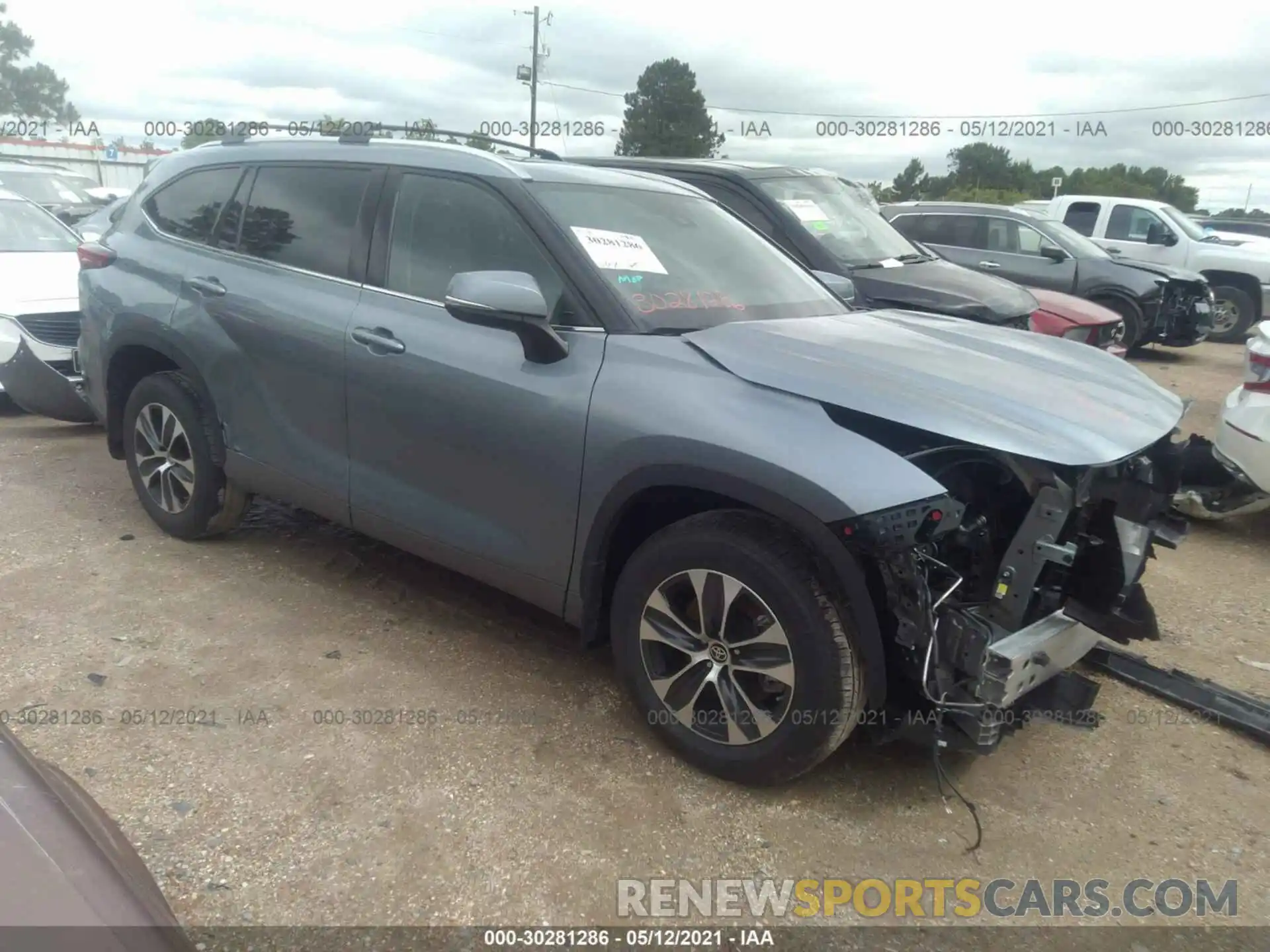 1 Photograph of a damaged car 5TDGZRAH8LS013688 TOYOTA HIGHLANDER 2020