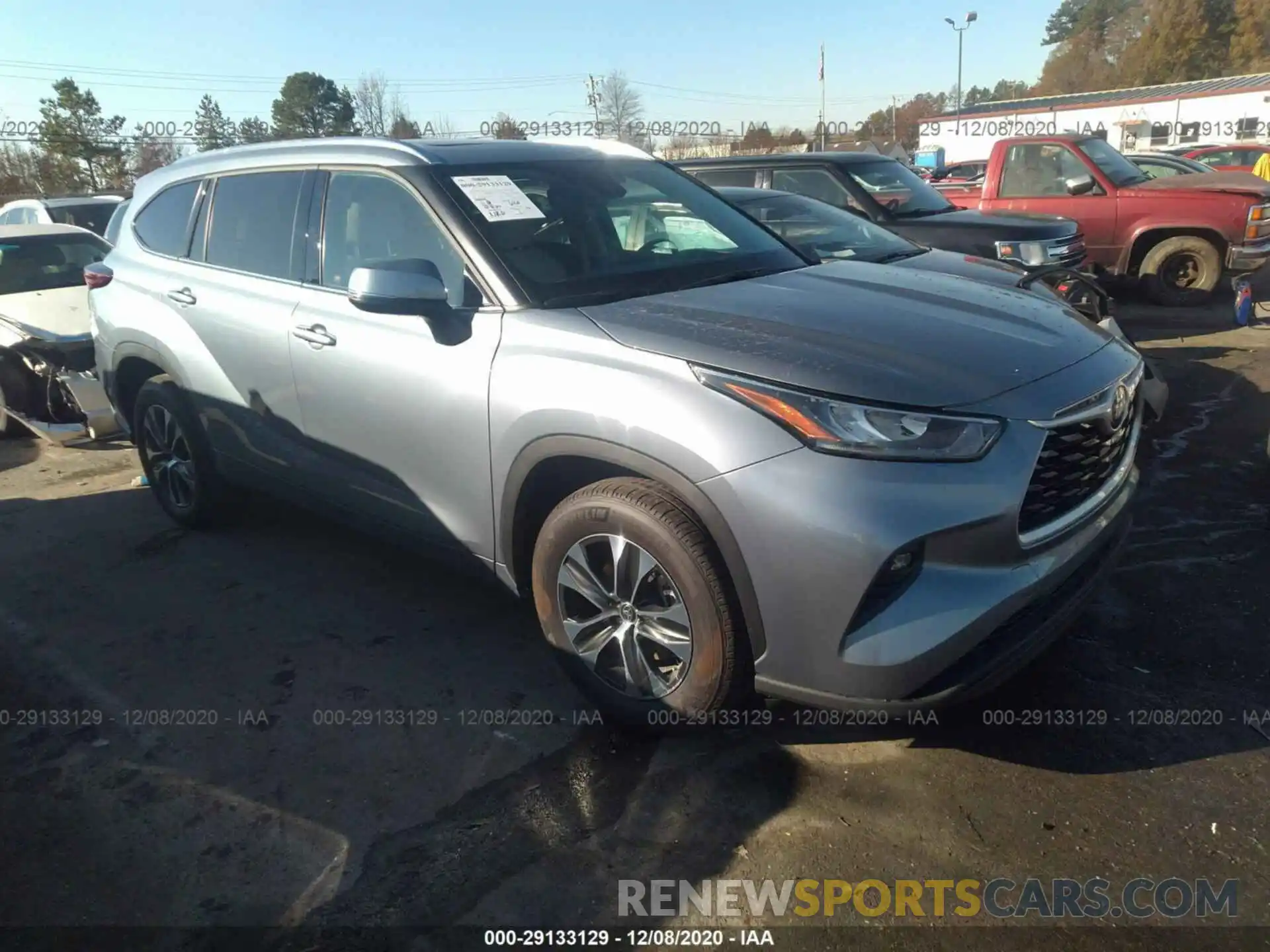 1 Photograph of a damaged car 5TDGZRAH8LS013836 TOYOTA HIGHLANDER 2020